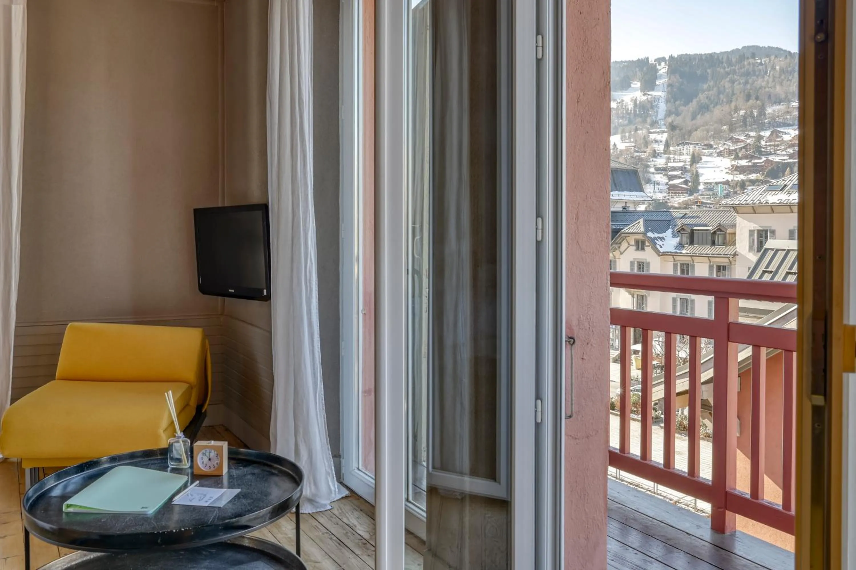 Living room in La Féline Blanche Adult Only