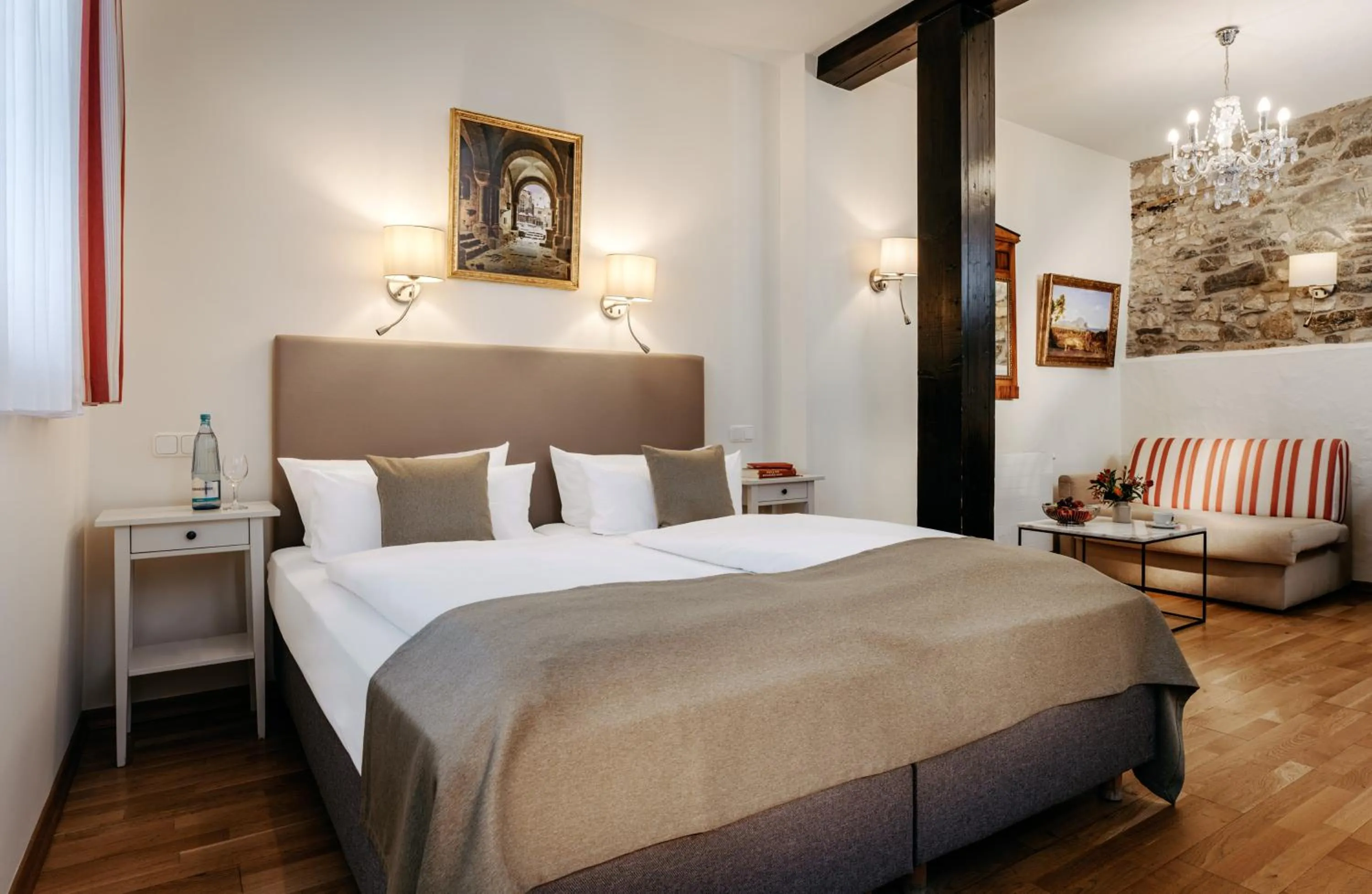 Photo of the whole room, Bed in Romantik Hotel Alte Münze