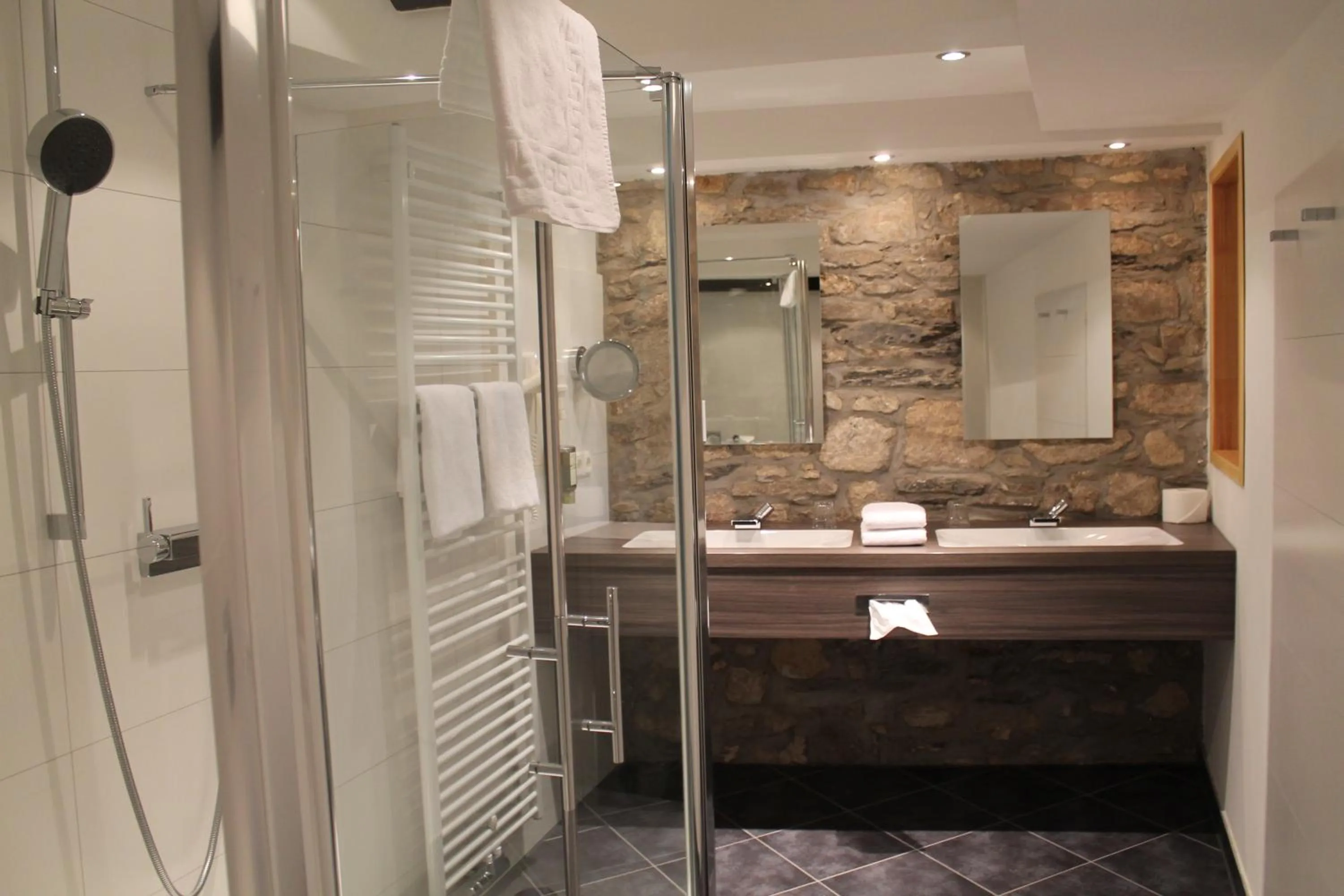 Bathroom in Romantik Hotel Alte Münze