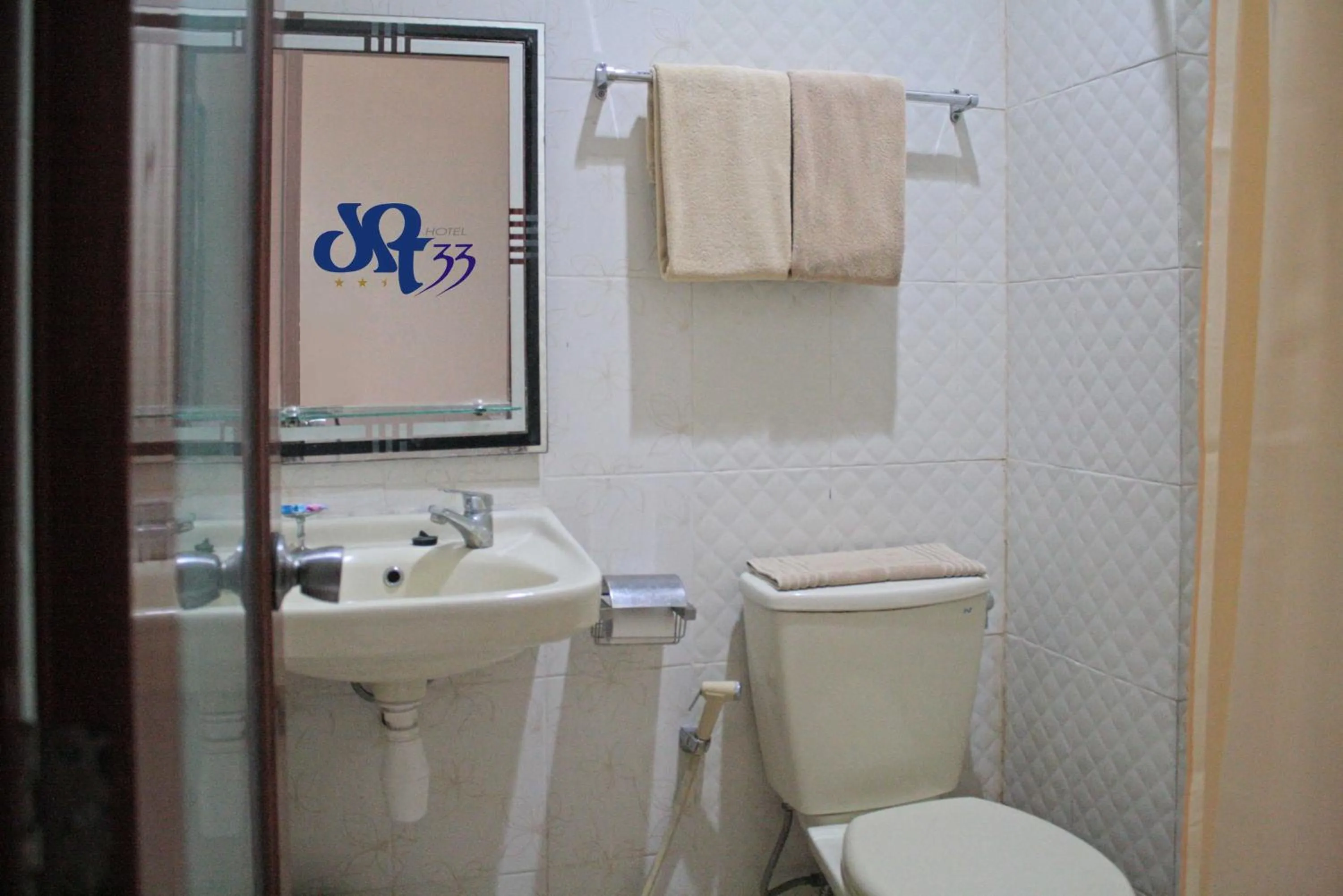 Bathroom in Hotel Graha DPT 33