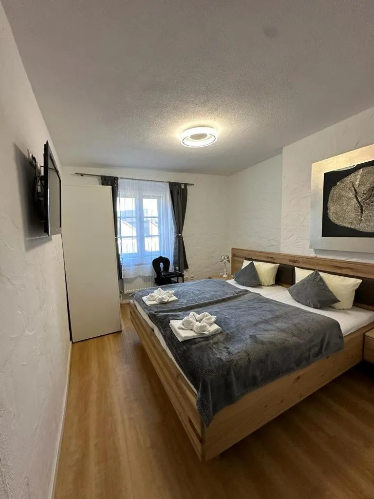 Bed in Hotel Zum Goldenen Anker