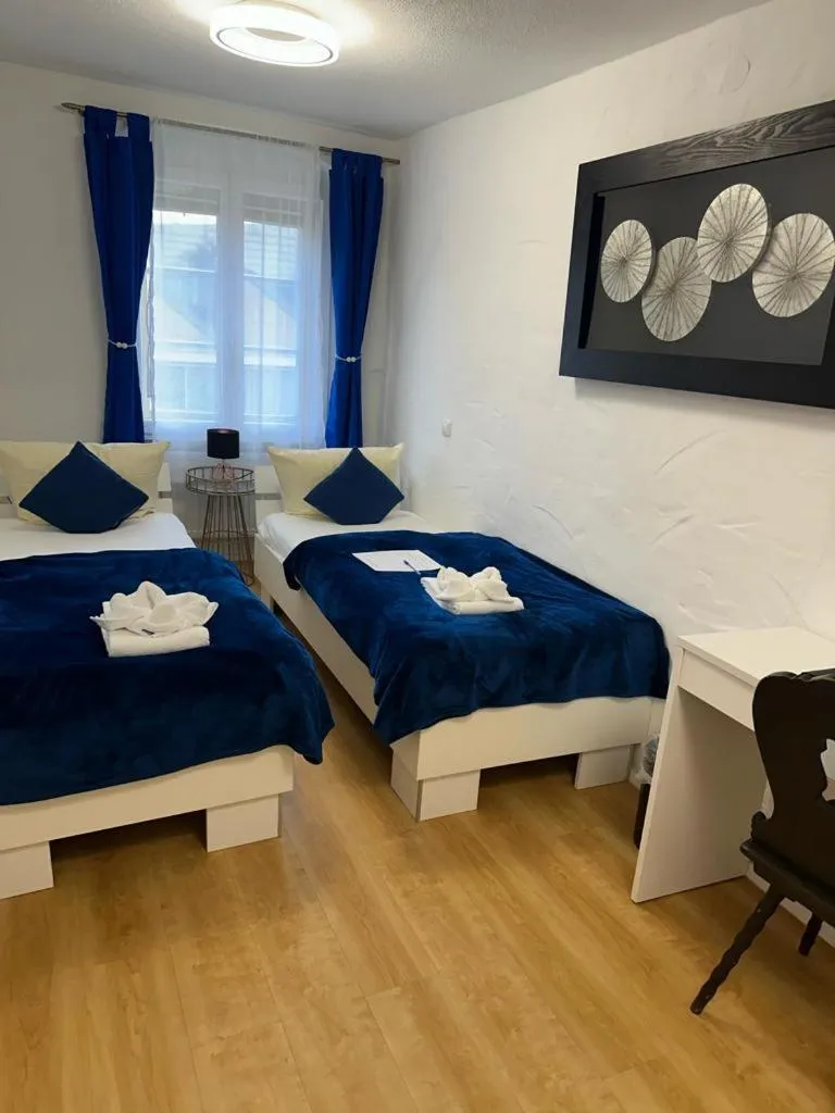 Bed in Hotel Zum Goldenen Anker