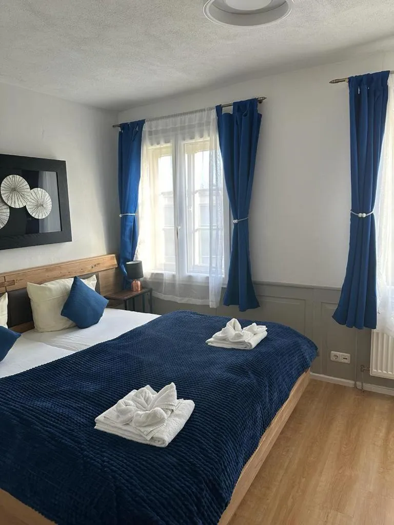 Bed in Hotel Zum Goldenen Anker