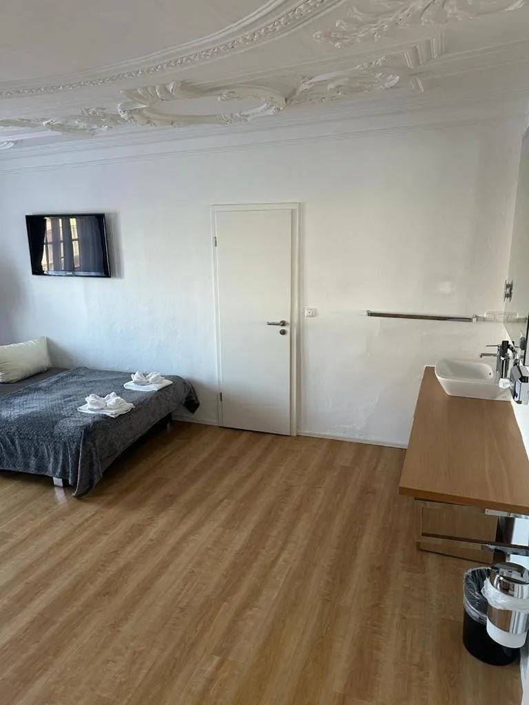 Bed in Hotel Zum Goldenen Anker