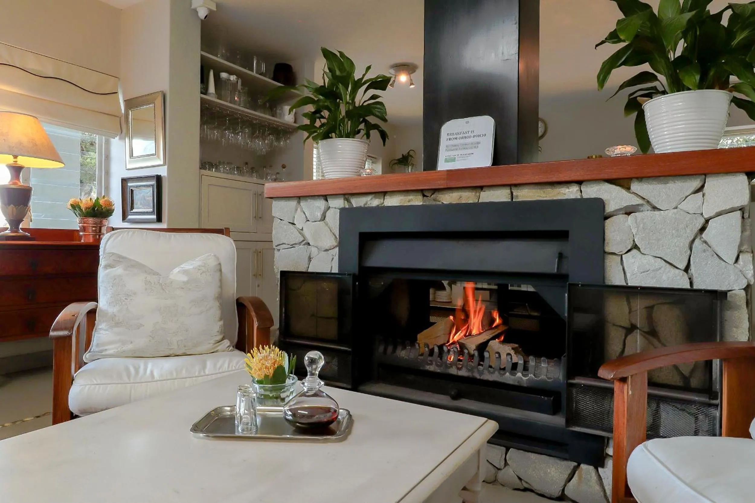 Decorative detail in Hermanus Lodge on the Green - Solar Power