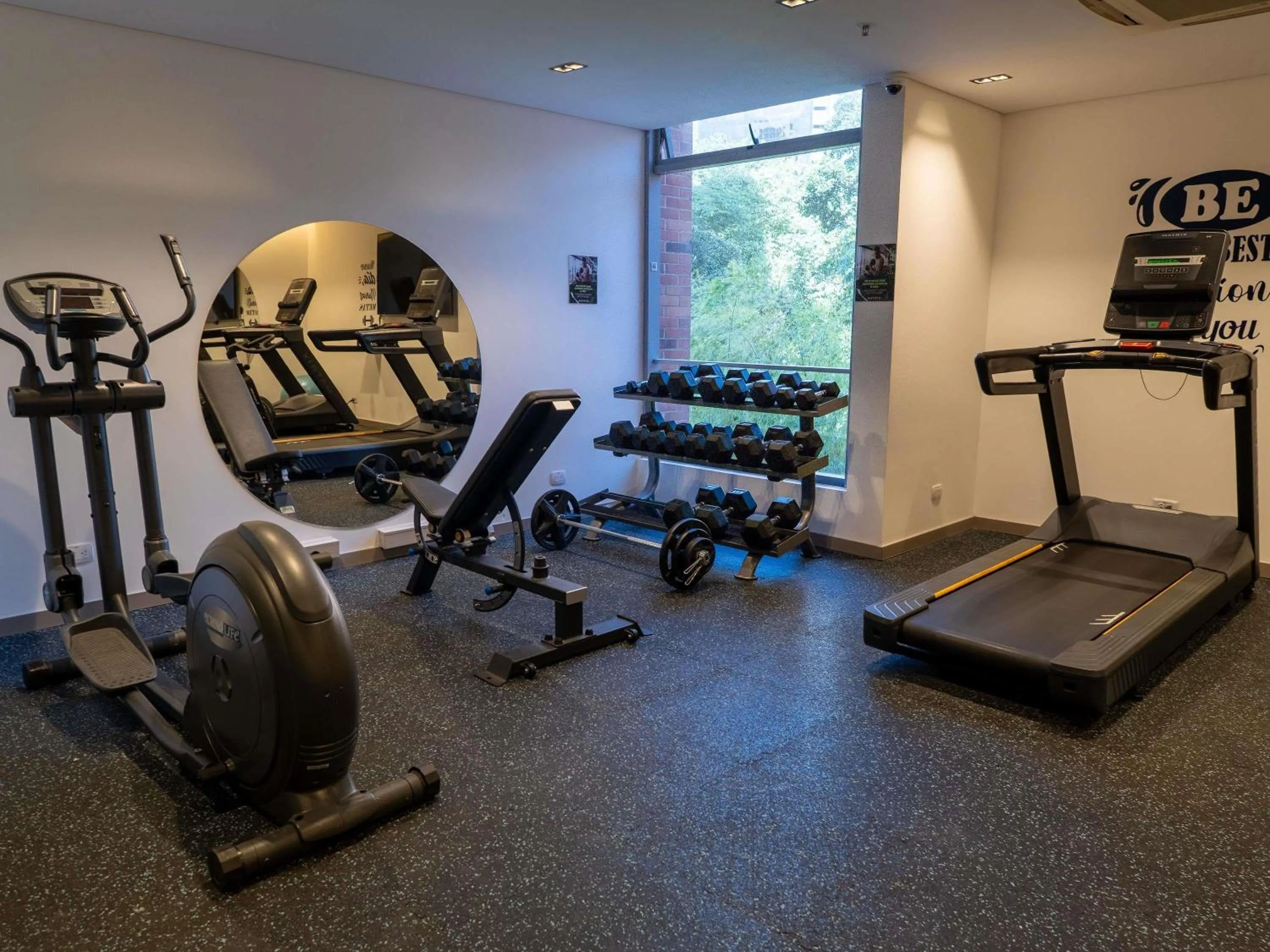 Fitness centre/facilities in Novotel Medellin El Tesoro