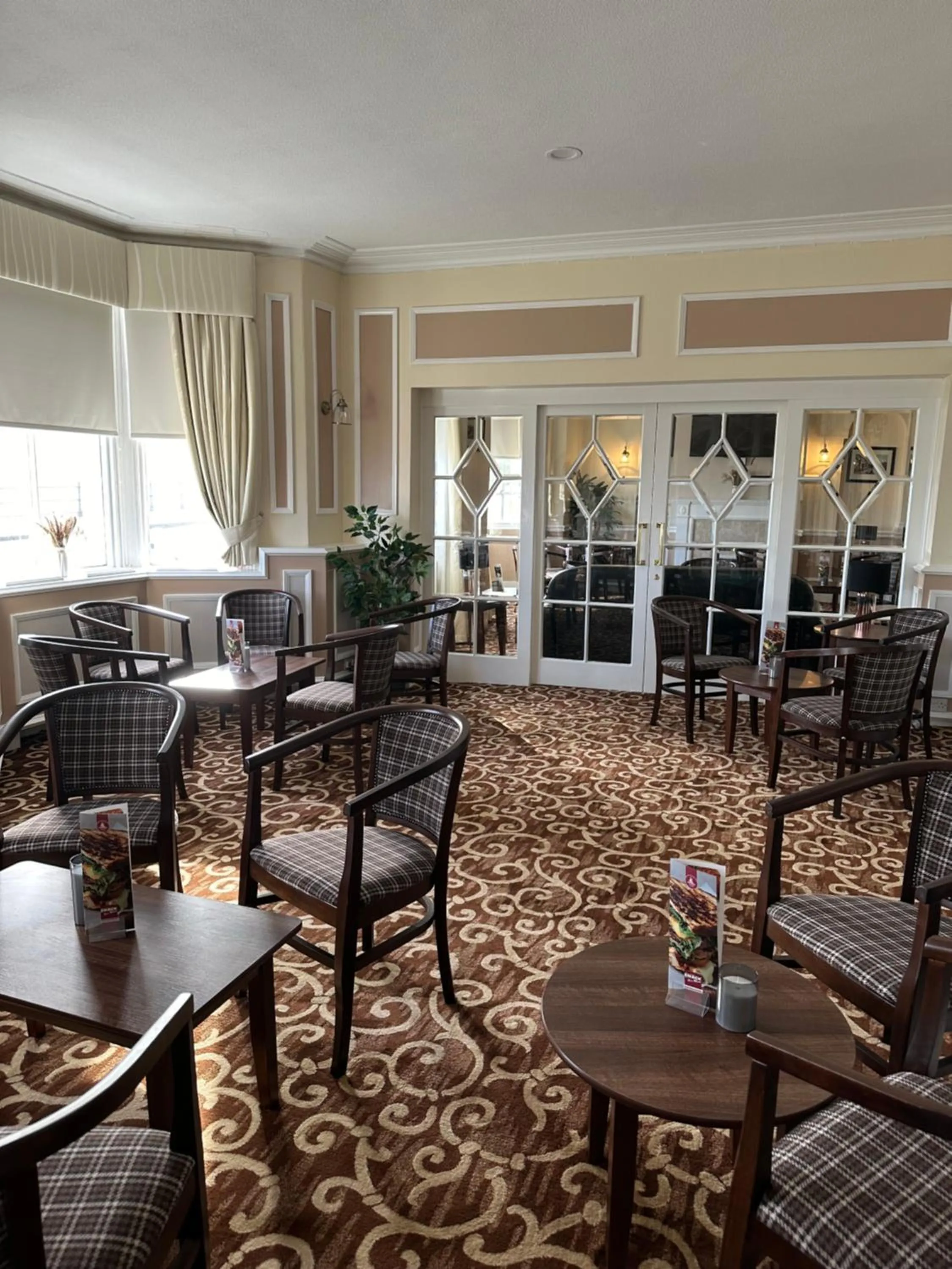 Lounge or bar in Clifton Hotel