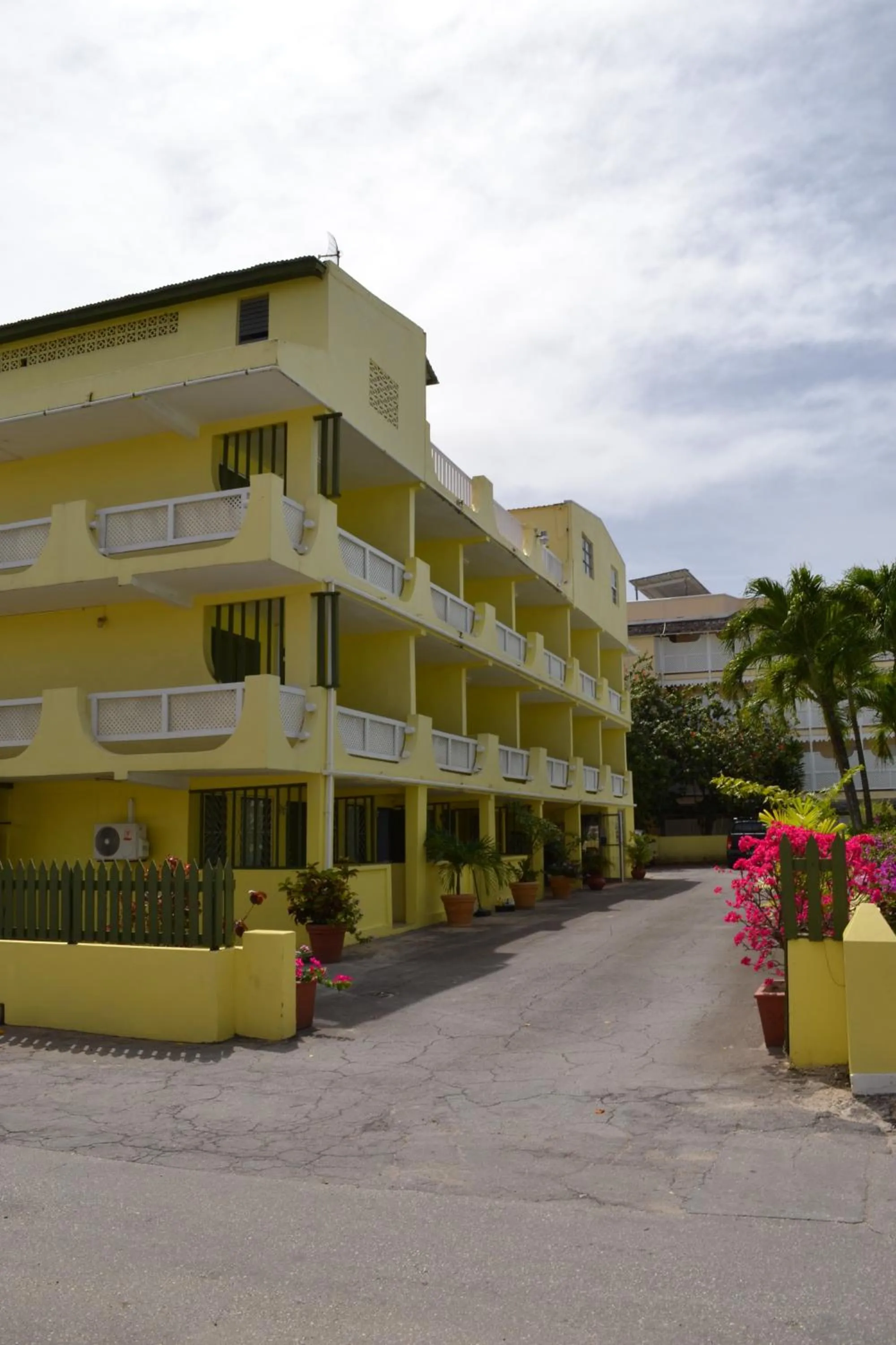 Property building in Meridian Inn