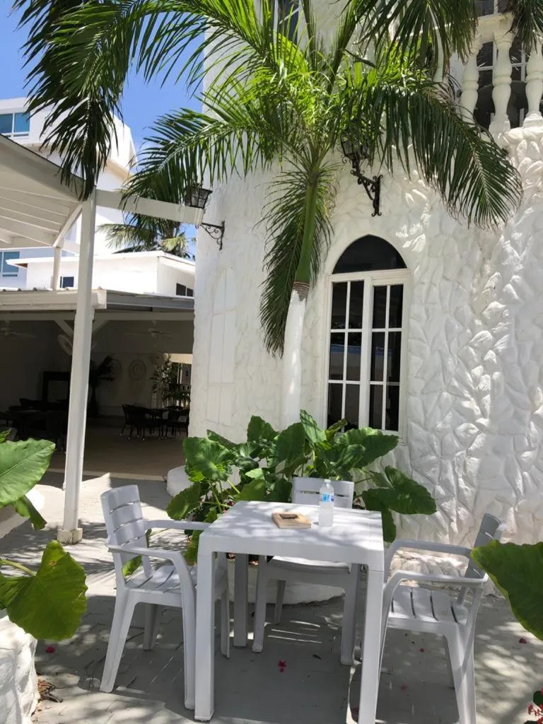 Garden in Le Castel Blanc Hotel Boutique