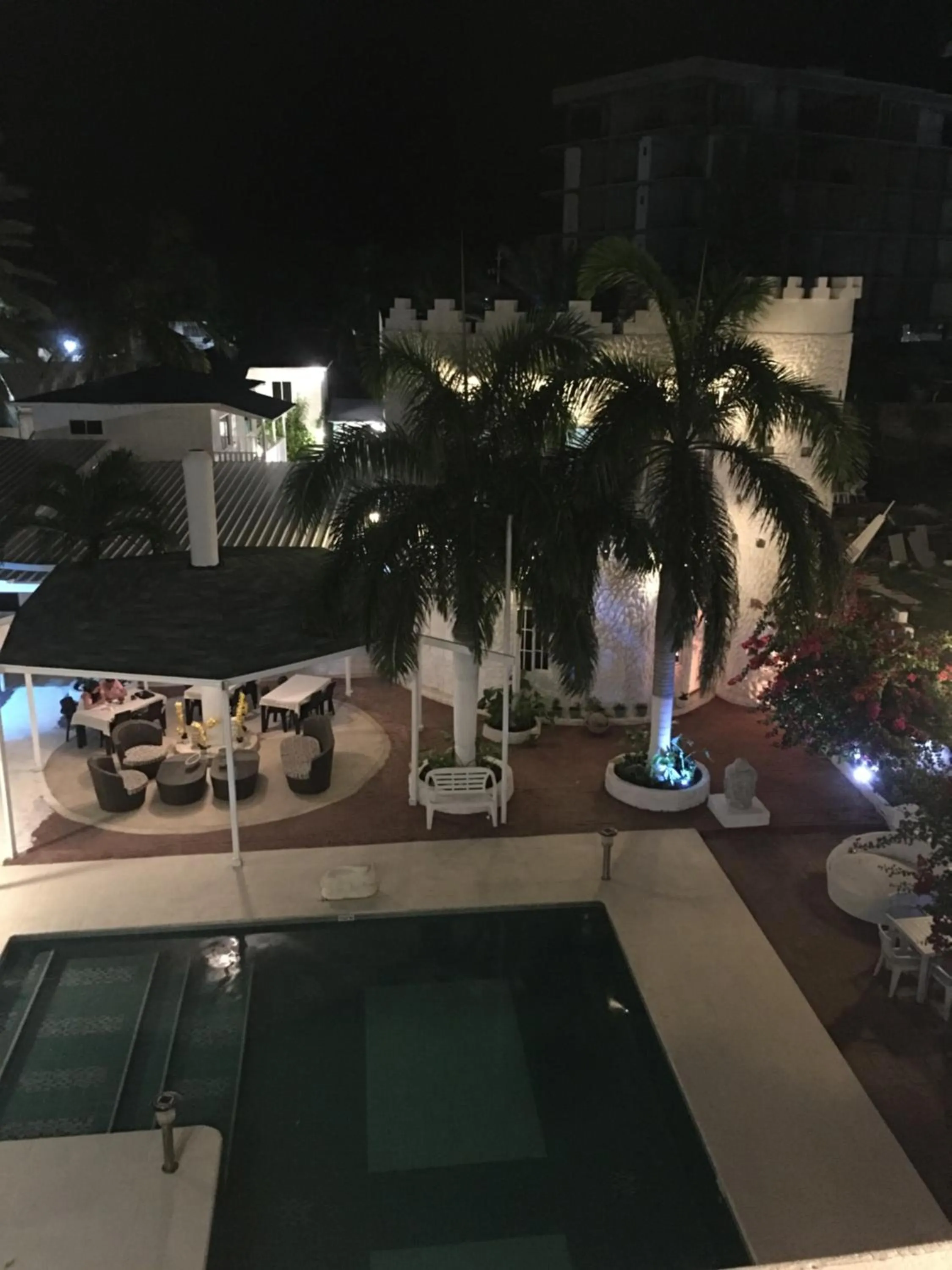 Night in Le Castel Blanc Hotel Boutique