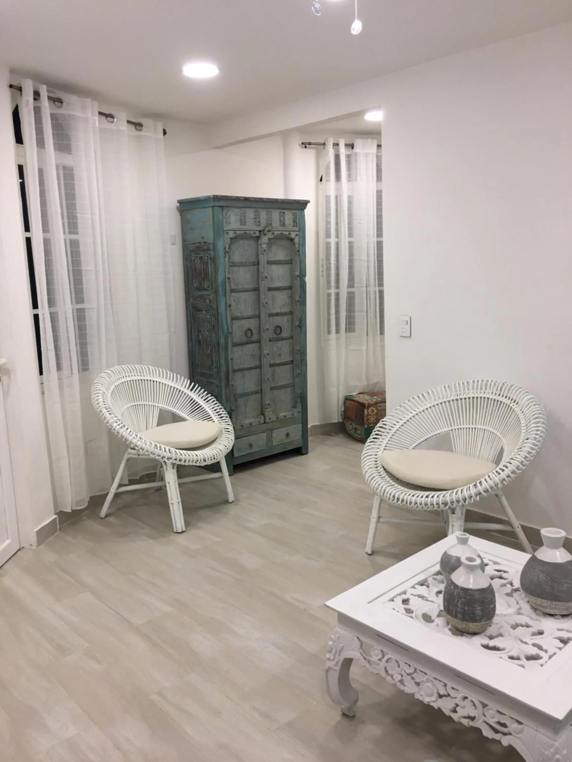 Living room in Le Castel Blanc Hotel Boutique