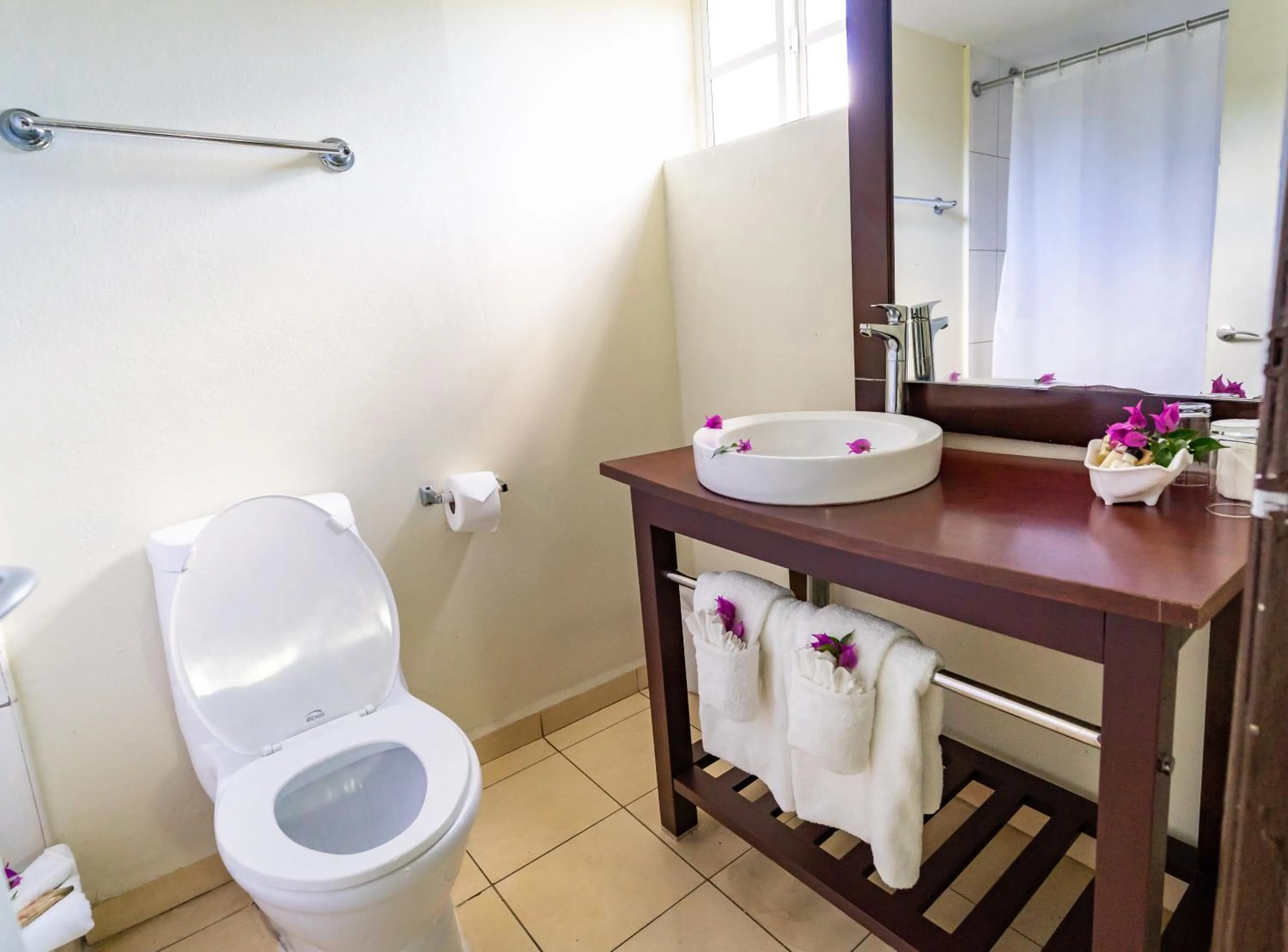 Bathroom in Starfish Tobago