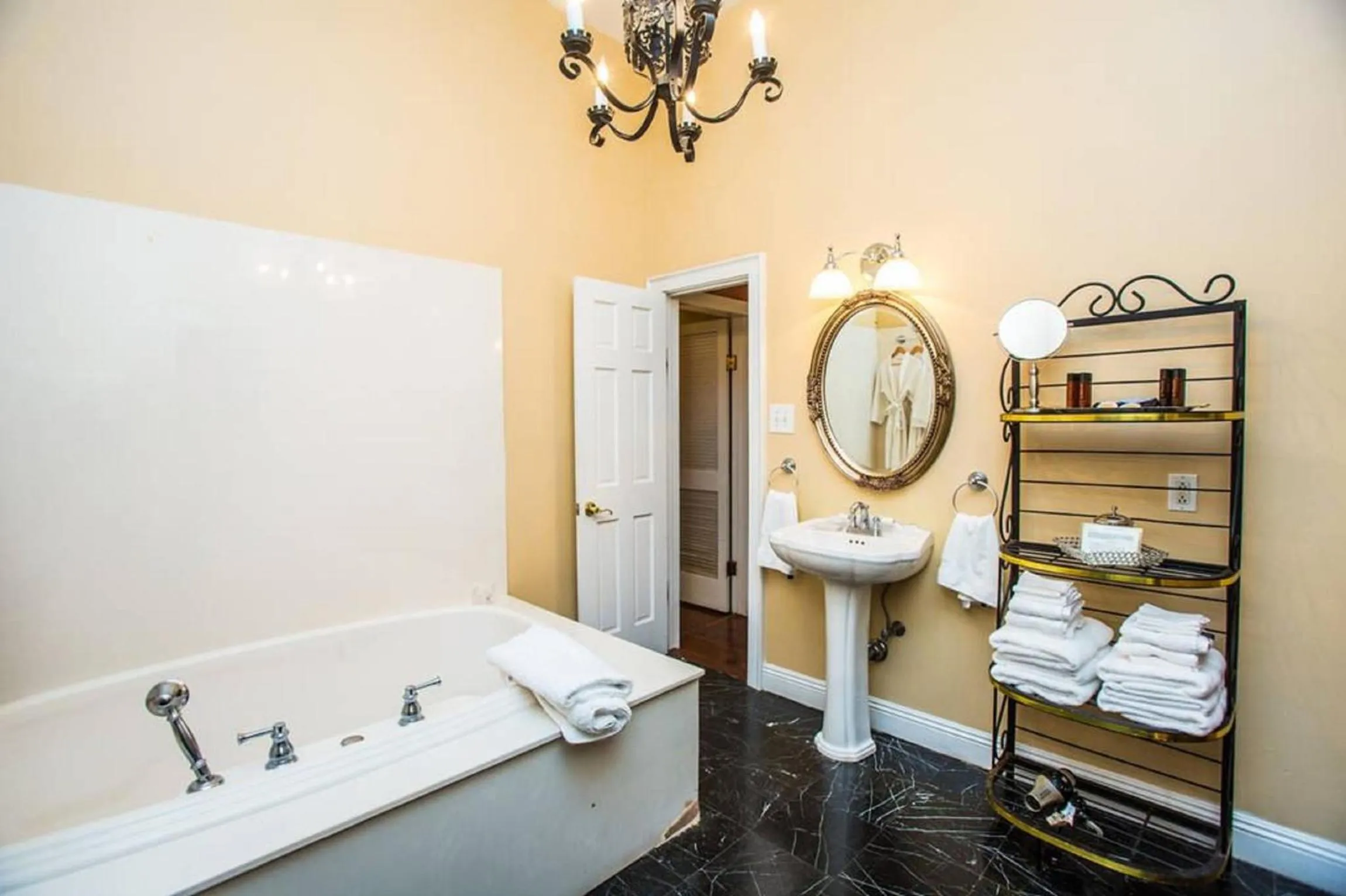 Bathroom in New Orleans Jazz Quarters