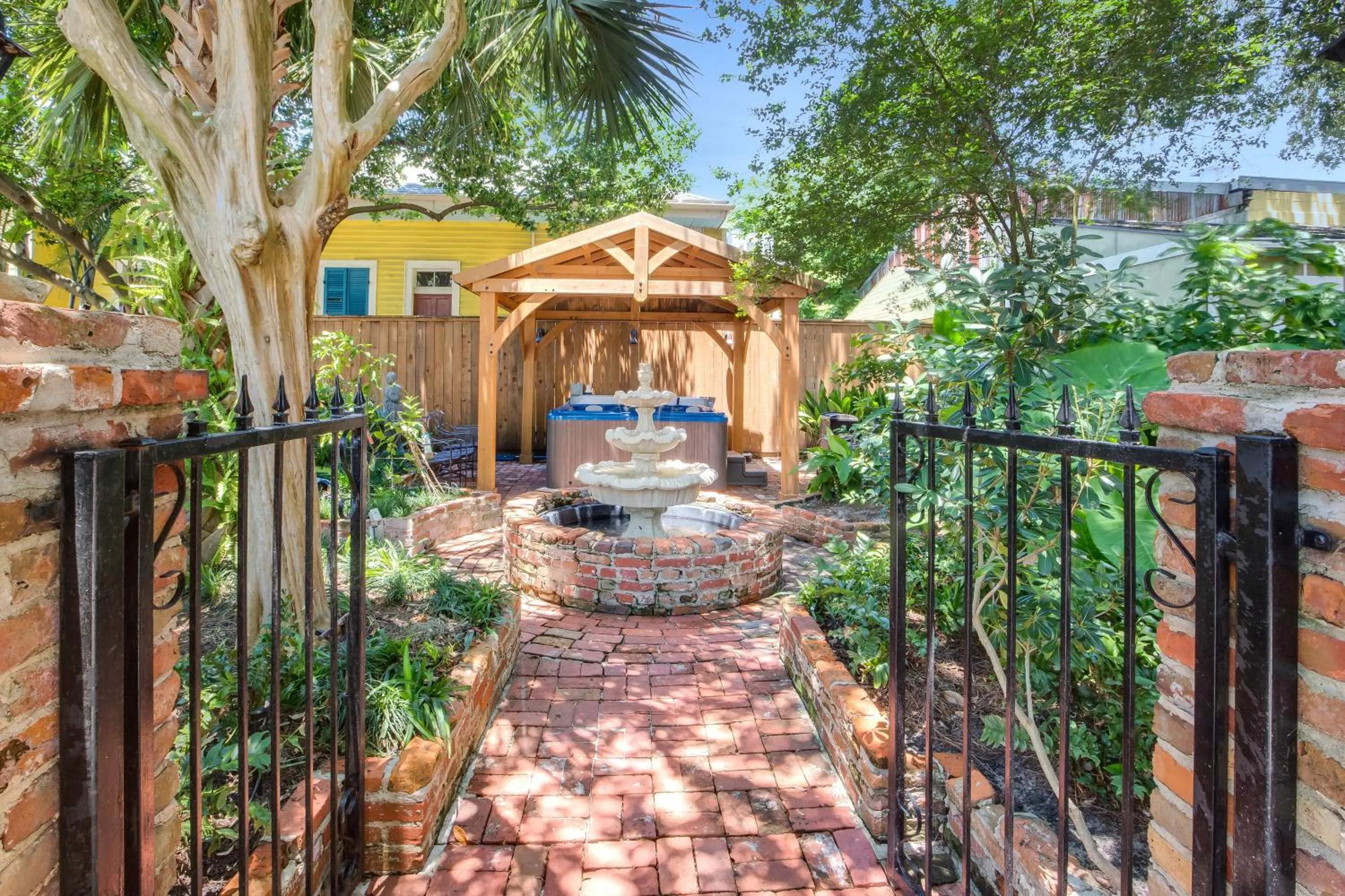 Patio in New Orleans Jazz Quarters