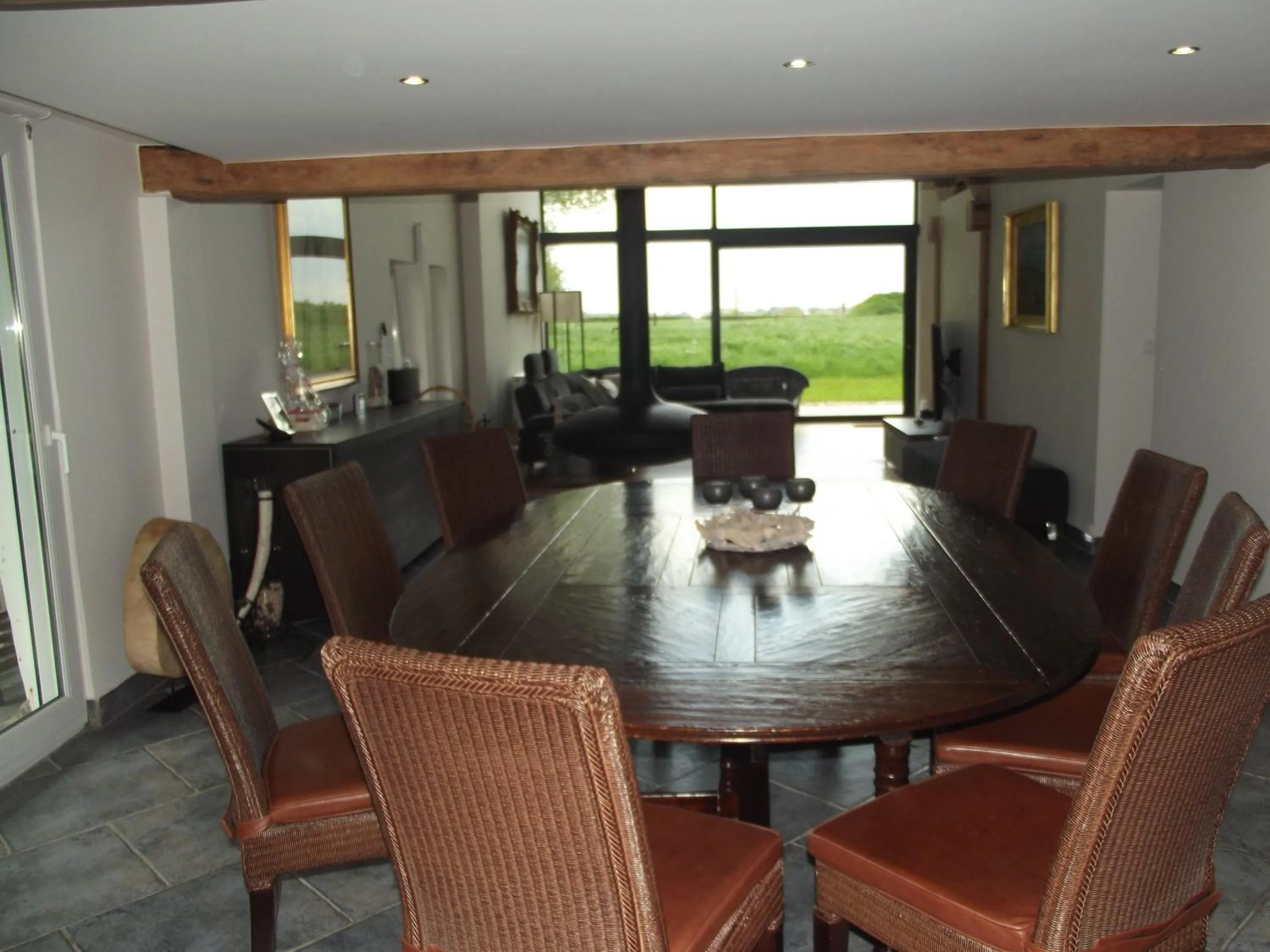 Dining area in Au Bonheur Frontalier