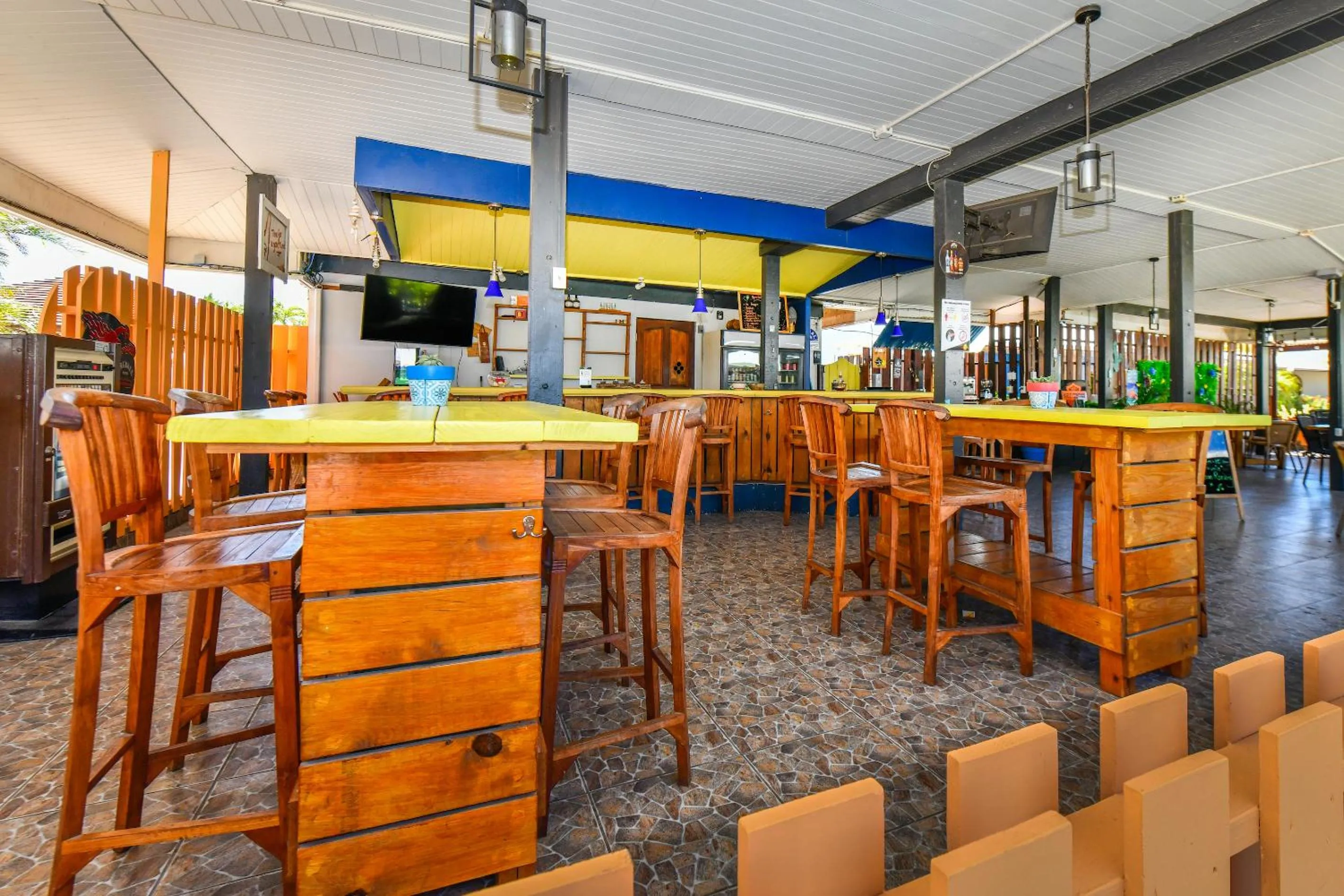 Lounge or bar in Aruba Blue Village Hotel and Apartments