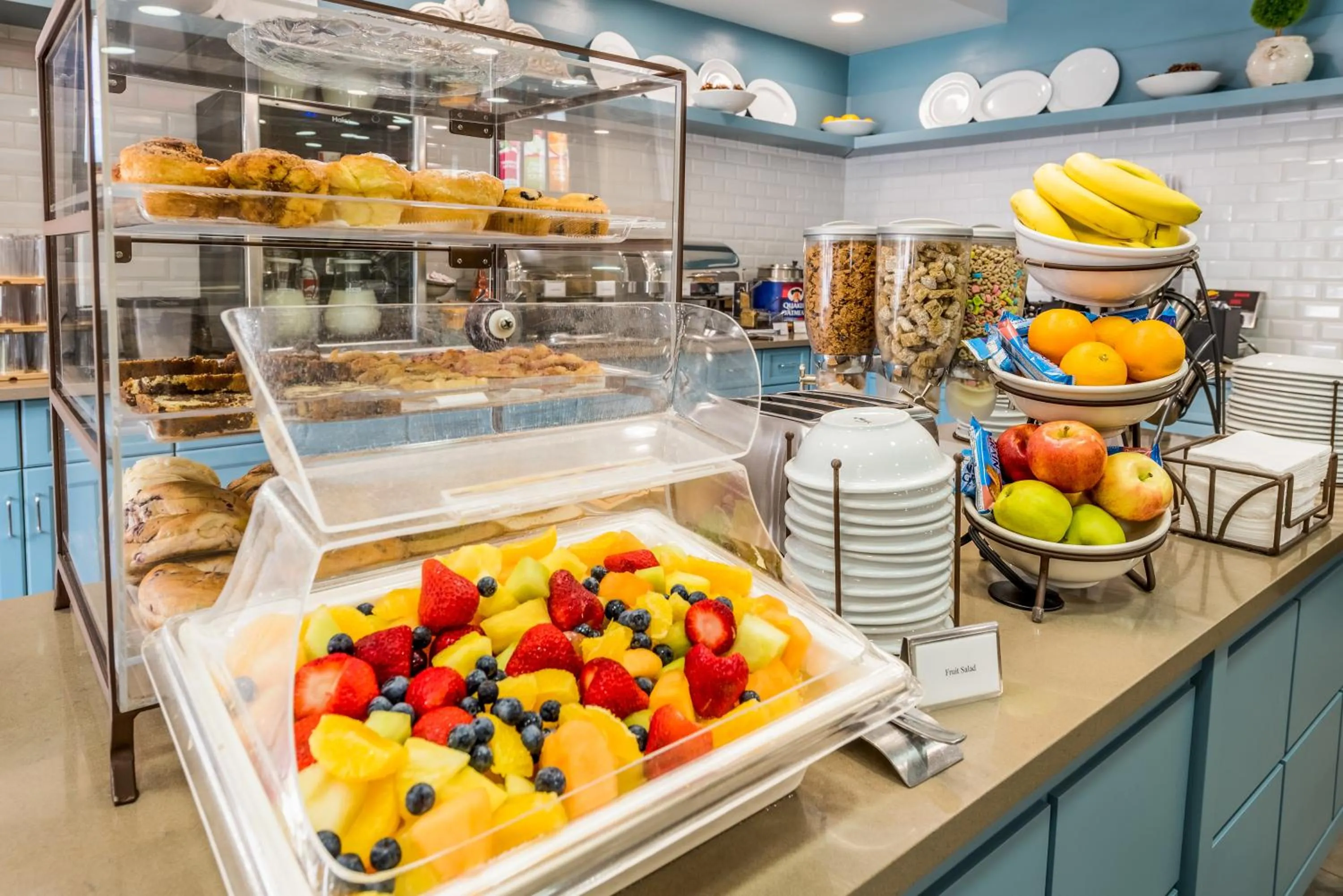 Coffee/tea facilities in Country Inn & Suites by Radisson, Cookeville, TN