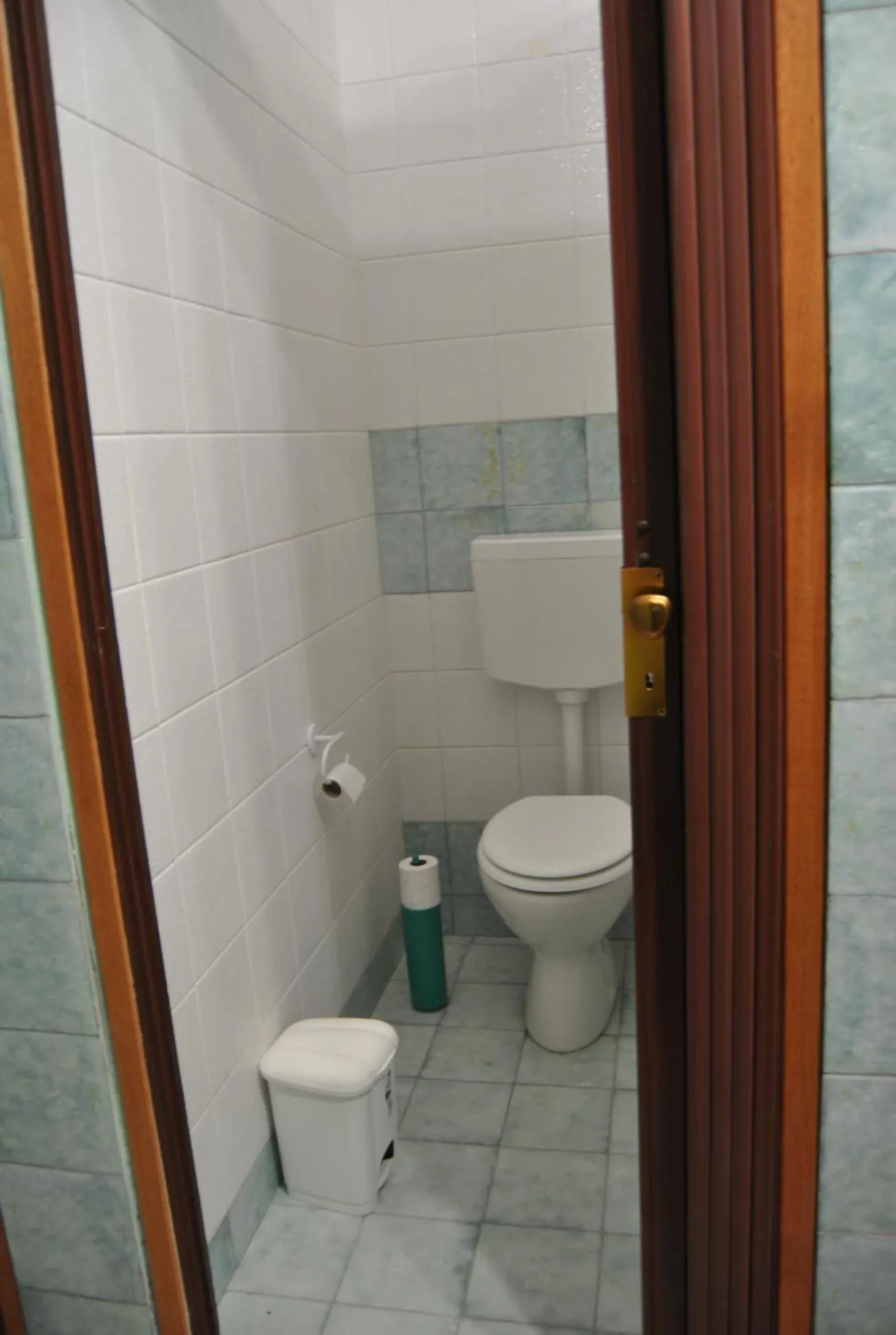 Toilet in Balarm - Hostel and Bar