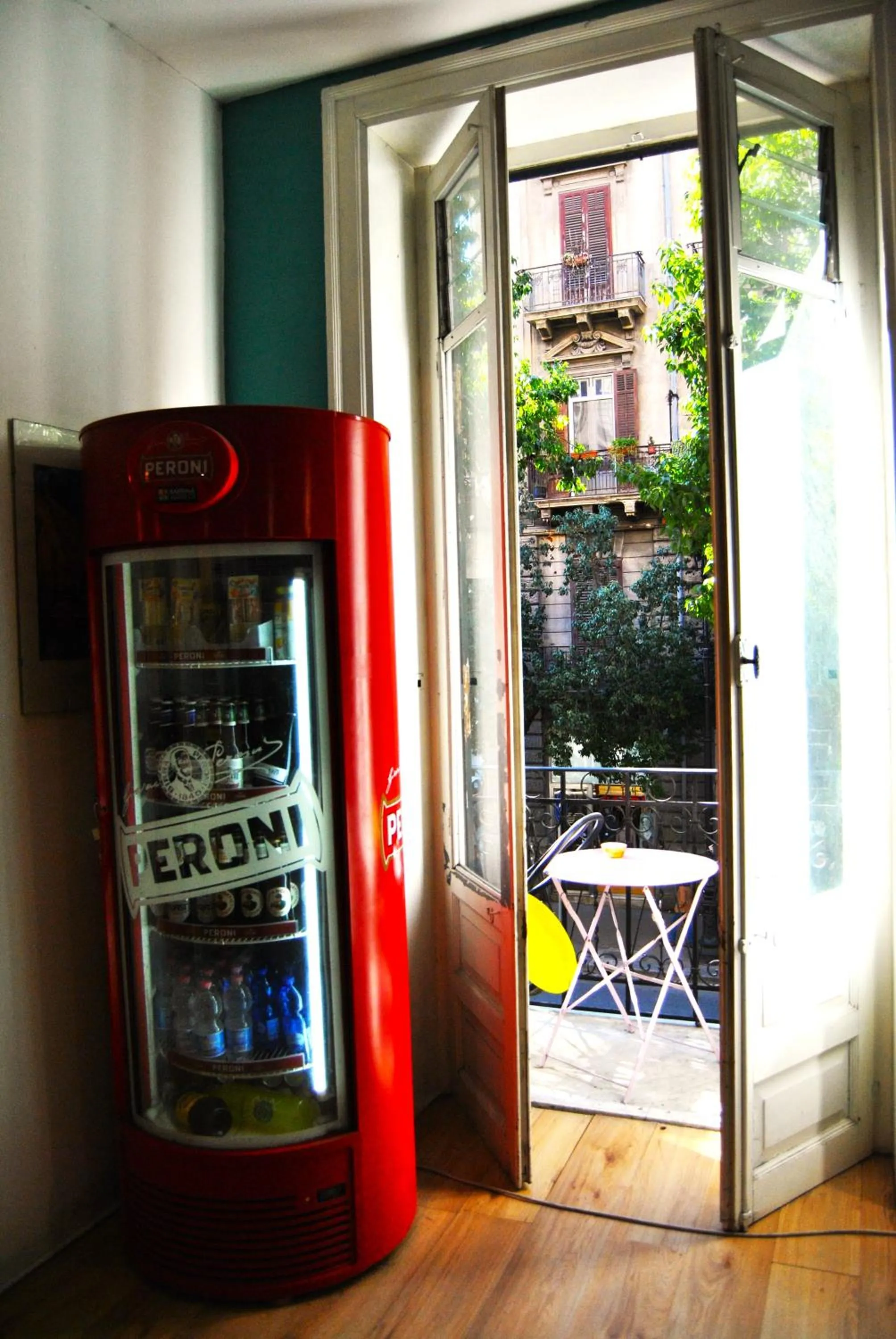 Food and drinks in Balarm - Hostel and Bar