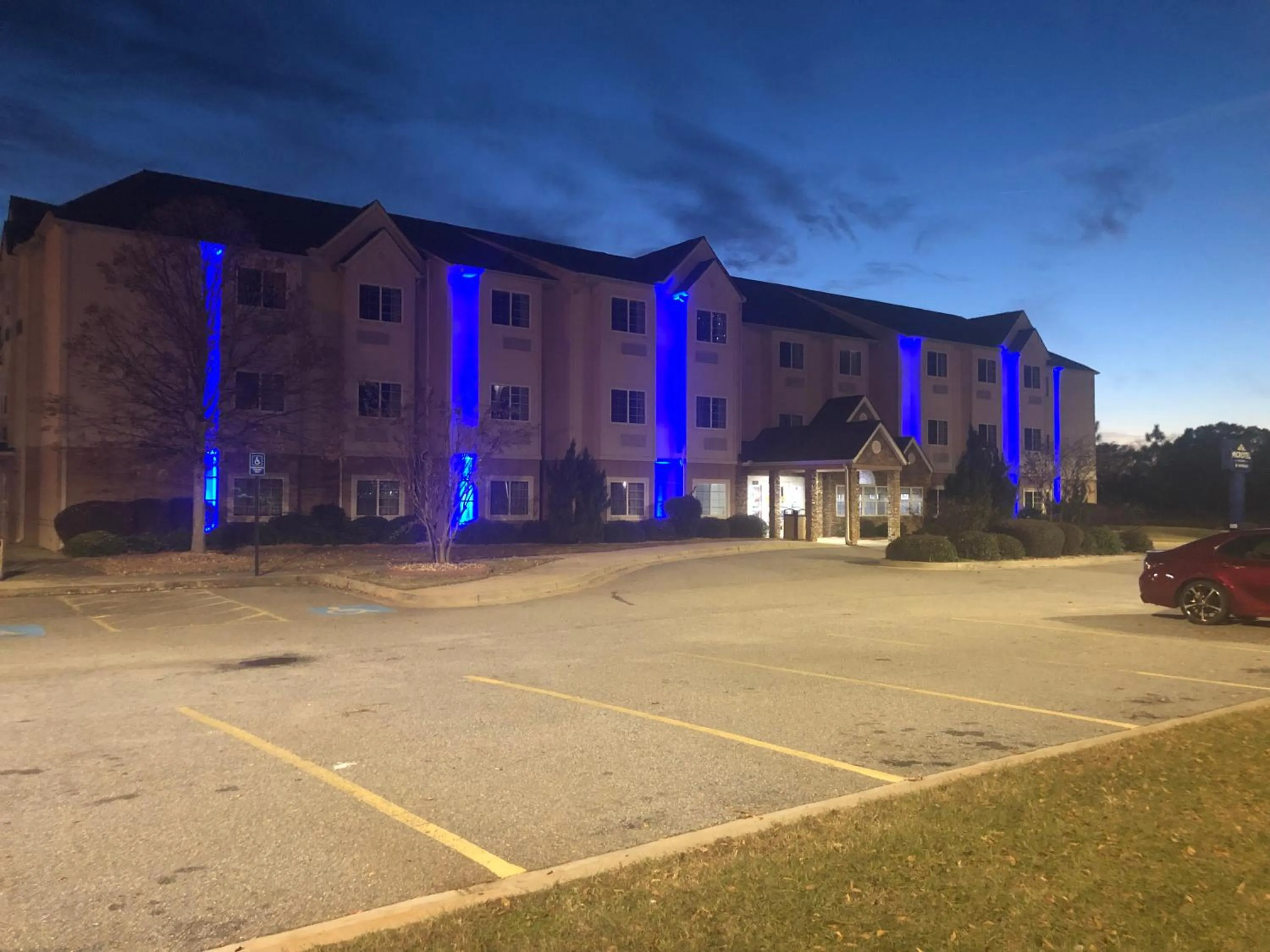 Property building in Microtel by Wyndham Perry National Fairground Area I-75