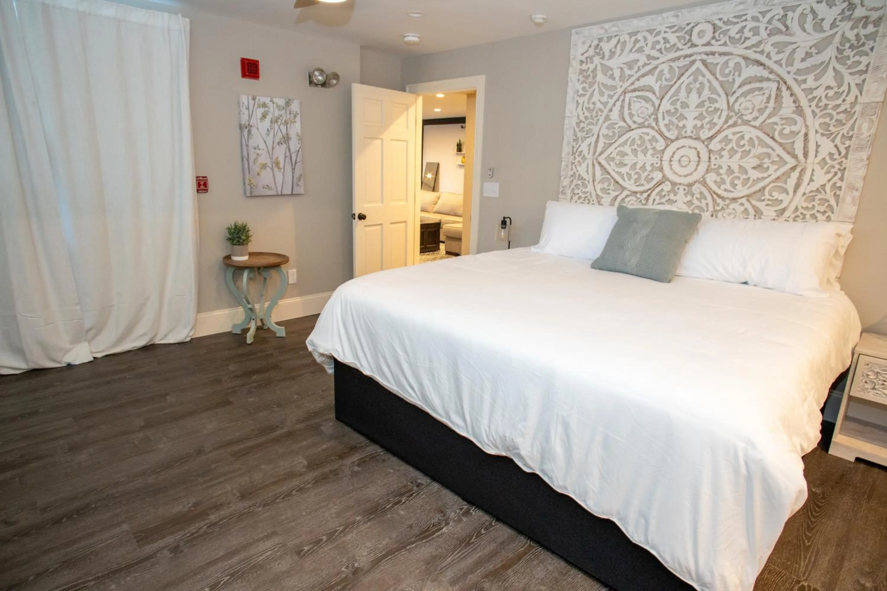 Bedroom, Bed in Gunstock Inn & Suites