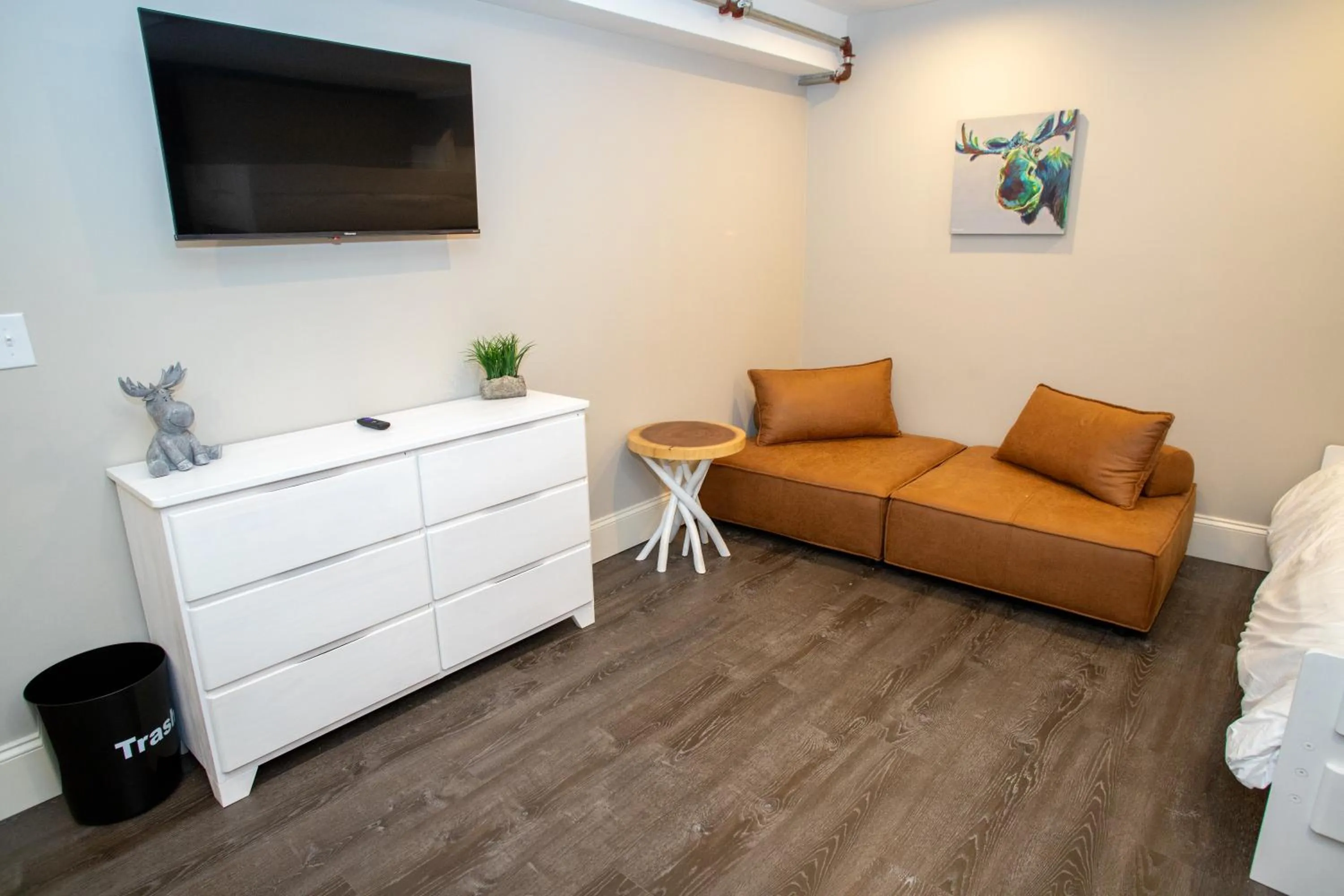 Bedroom in Gunstock Inn & Suites