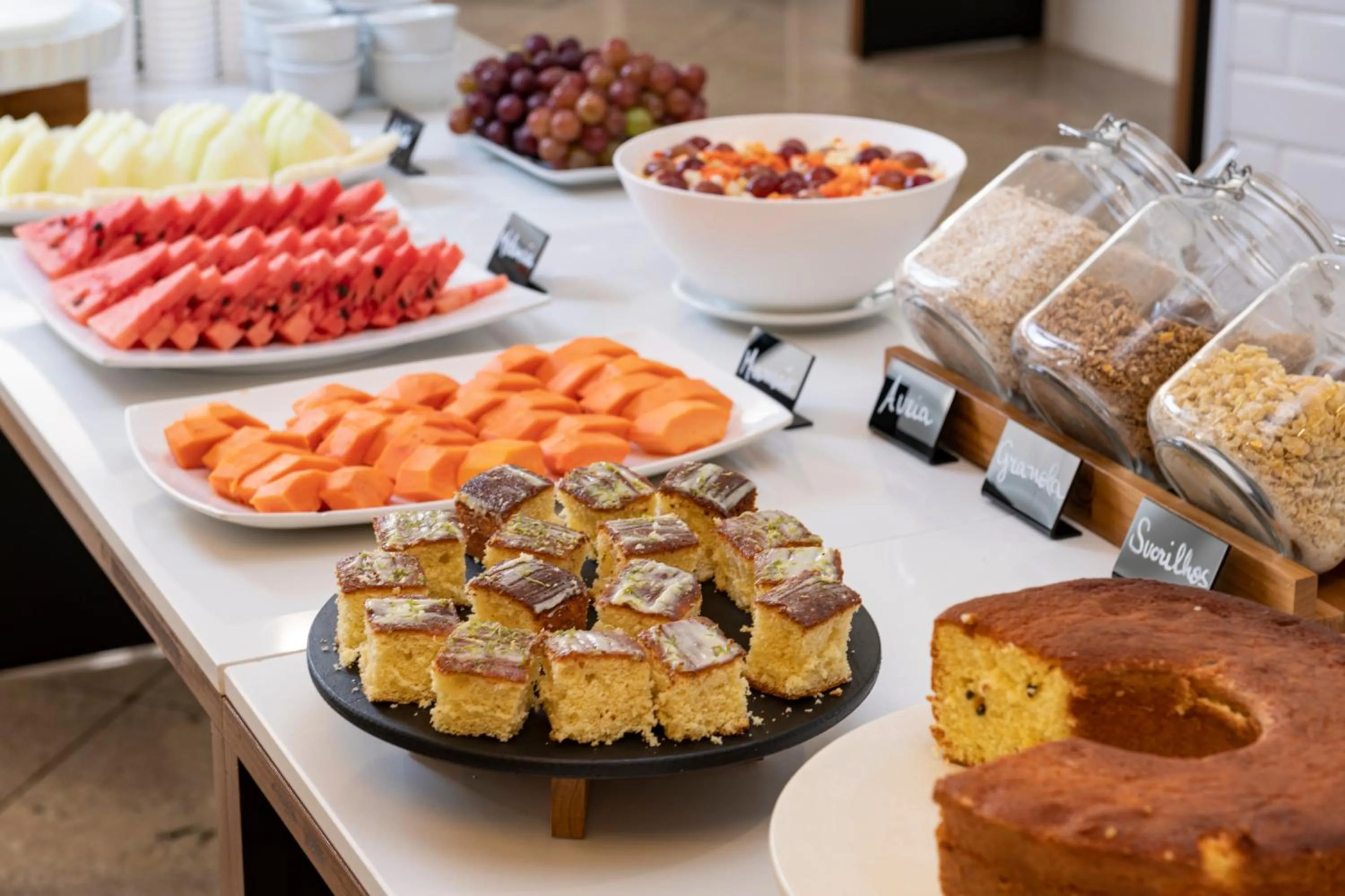 Buffet breakfast in Monreale Express Ribeirão Preto