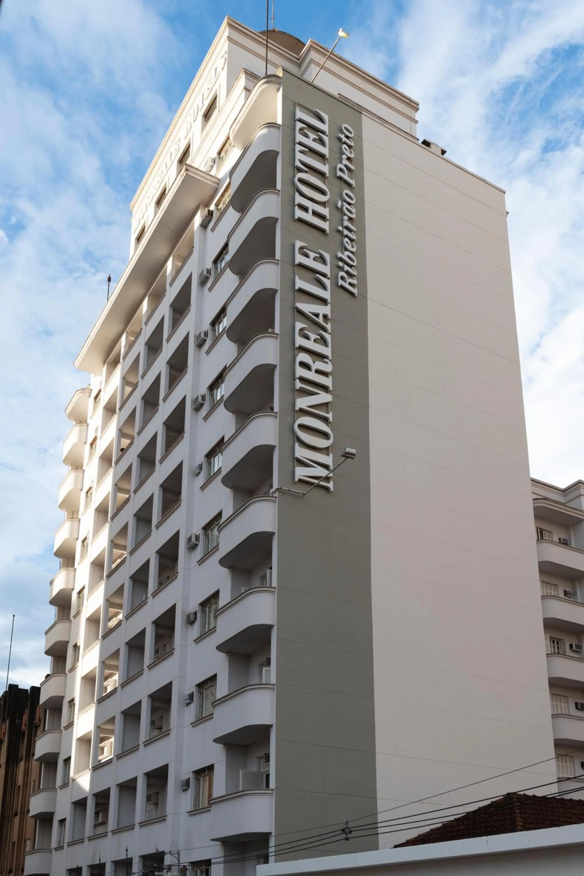 Property building in Monreale Express Ribeirão Preto
