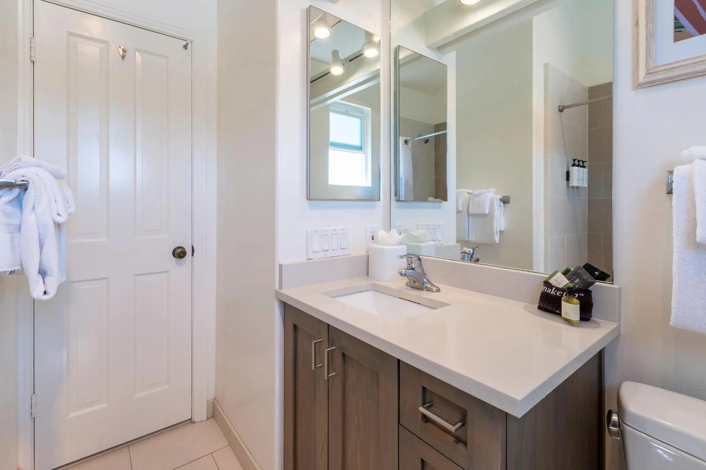 Bathroom in Wave Crest Resort