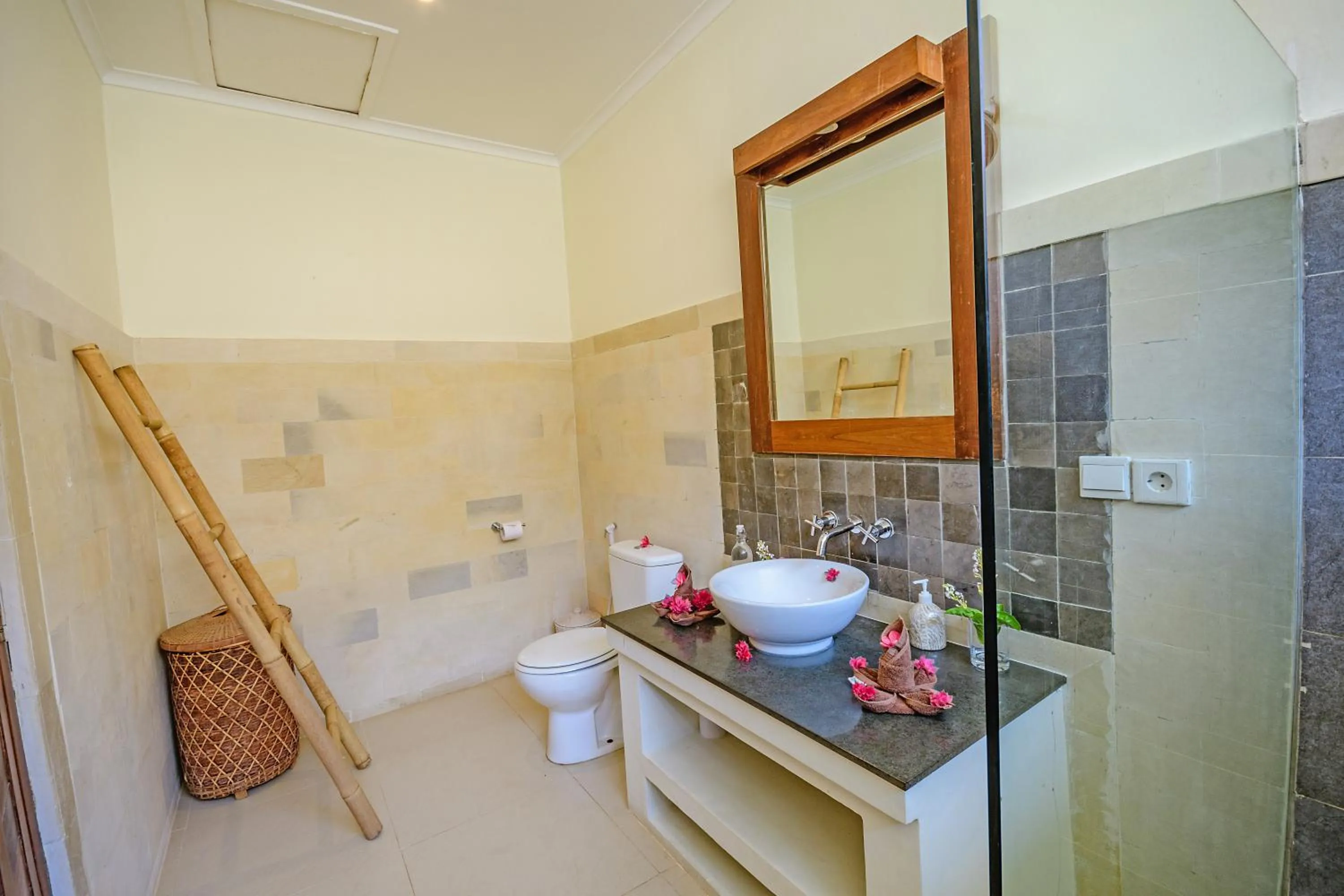 Bathroom in Kelapa Villas