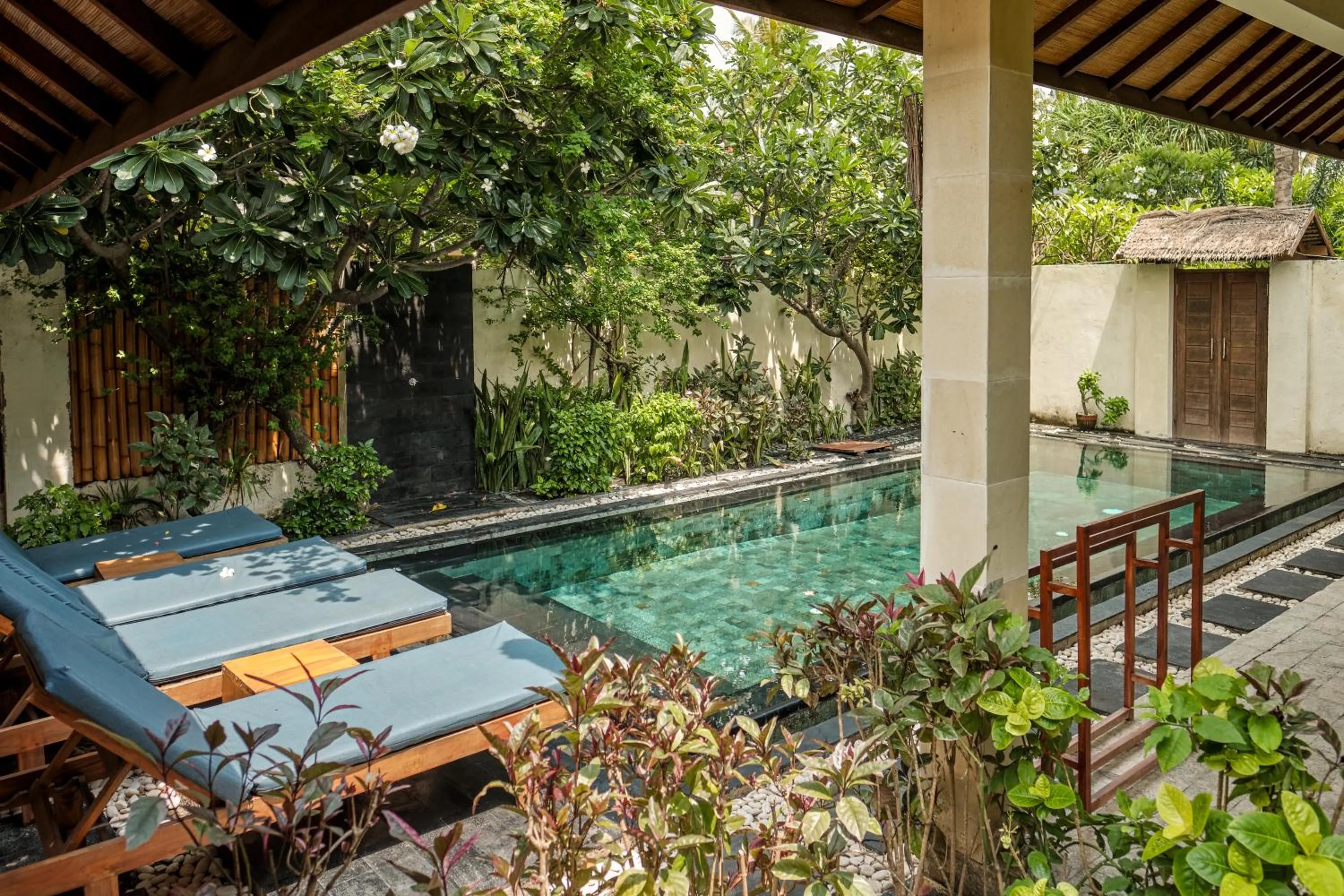 Swimming pool in Kelapa Villas