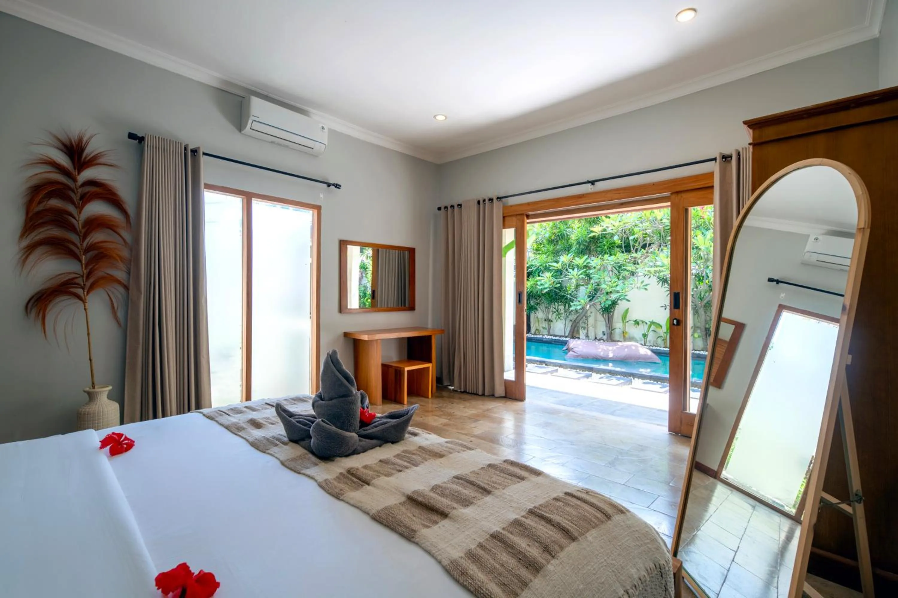 Bedroom, Bed in Kelapa Villas