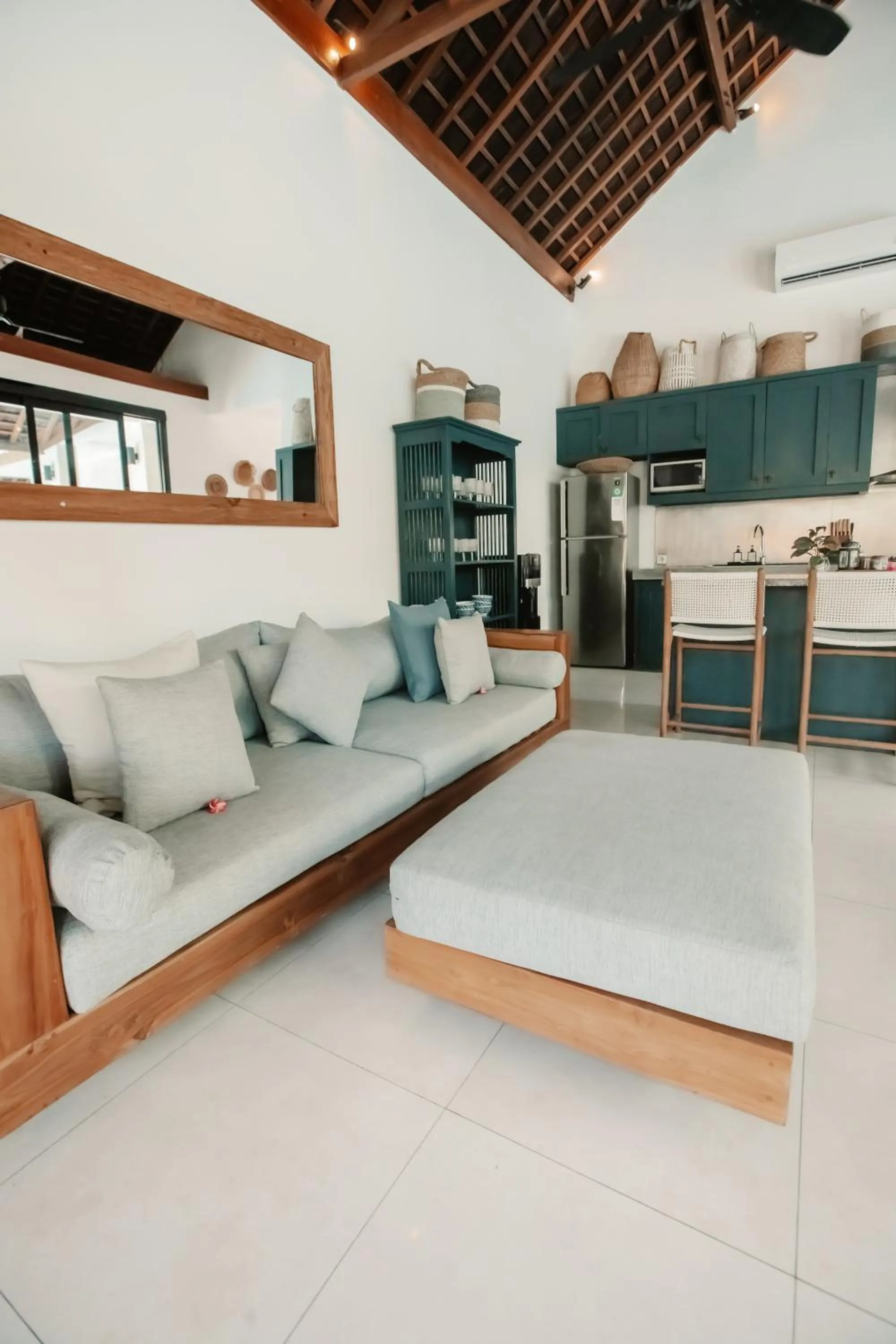 Living room, Bed in Kelapa Villas
