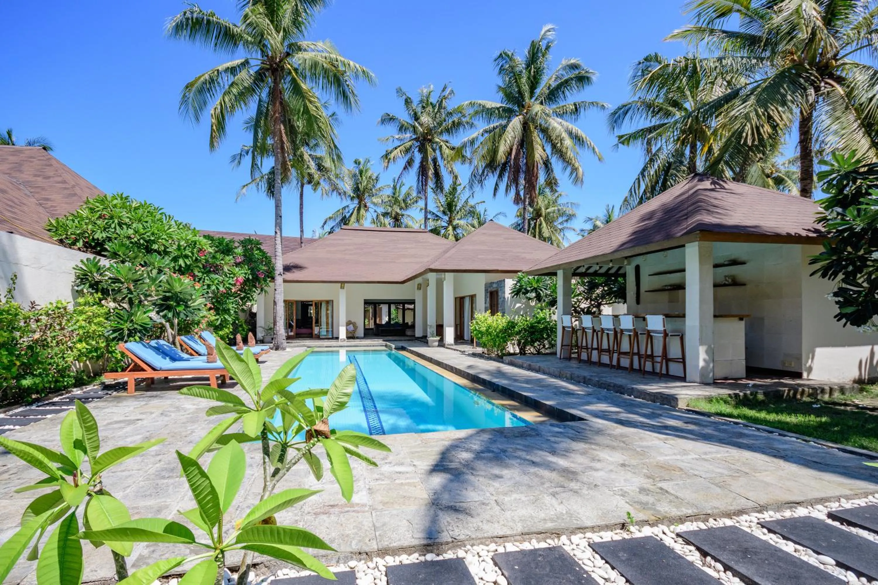 Swimming pool in Kelapa Villas