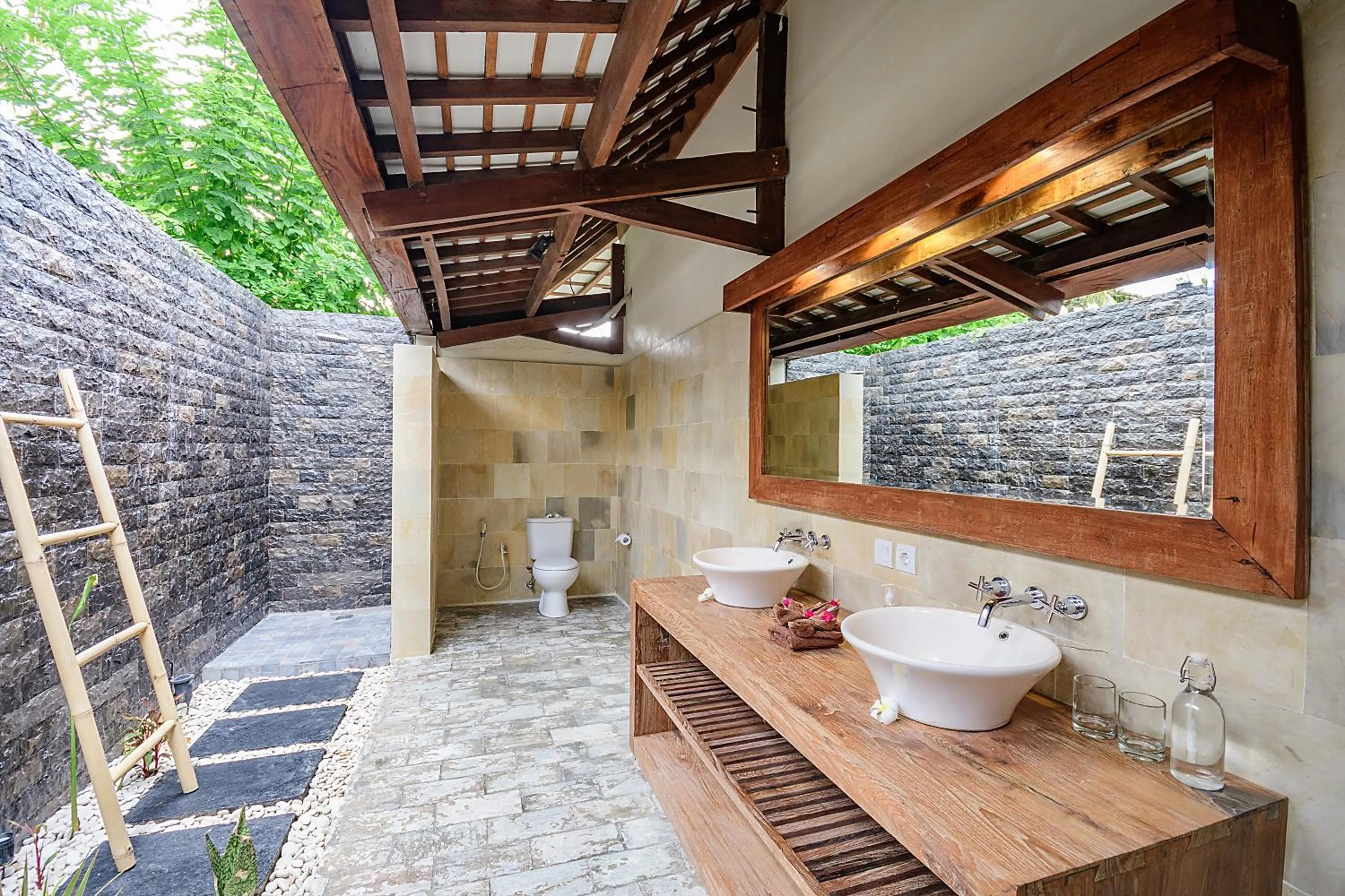 Day in Kelapa Villas