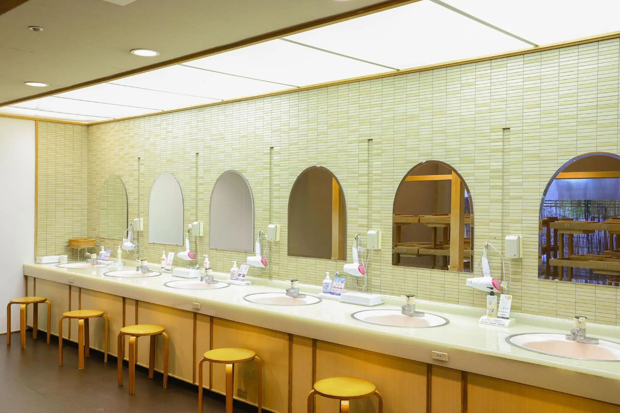 Public Bath in Ooedo Onsen Monogatari Nagayama