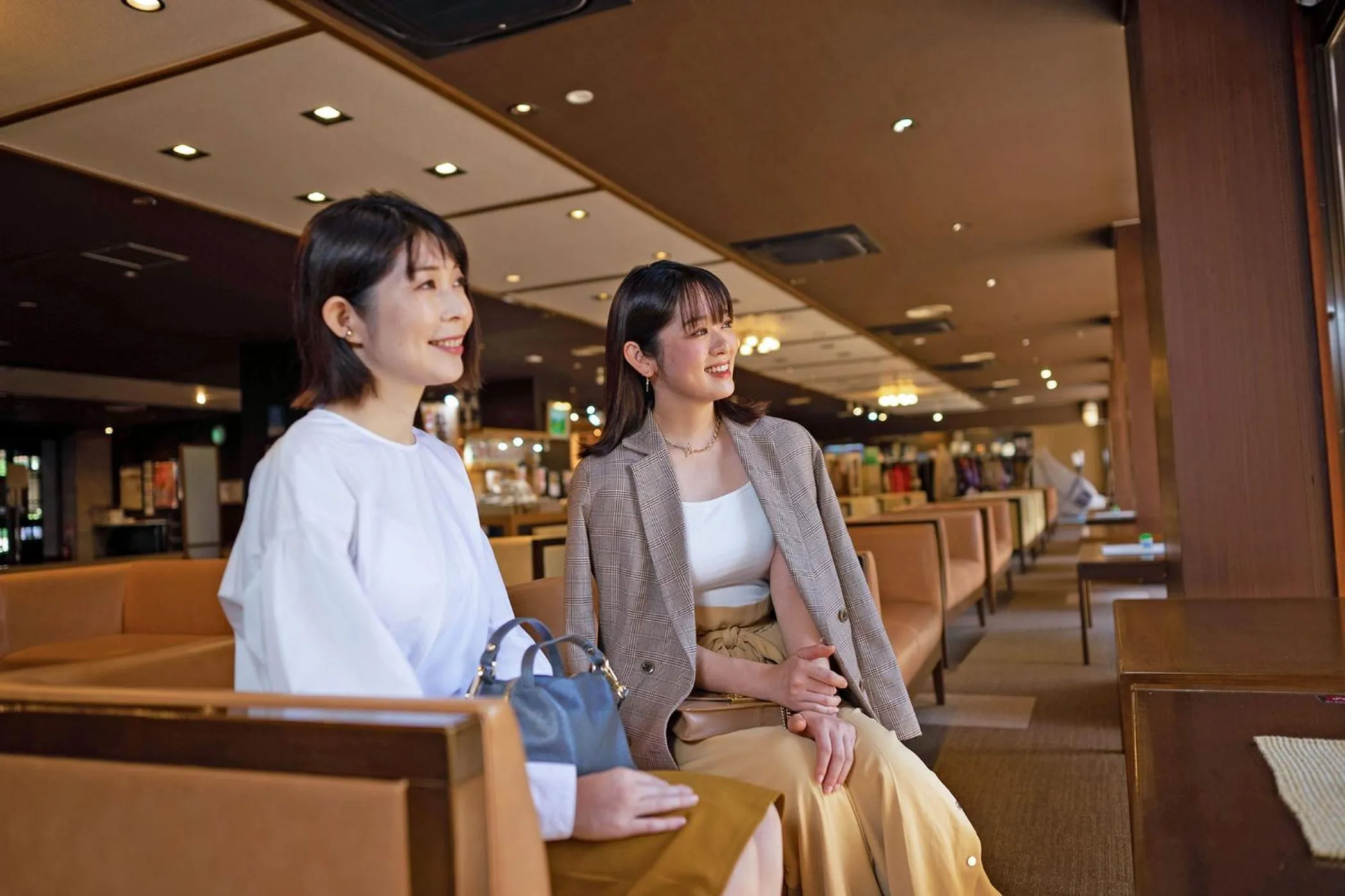 Lobby or reception in Ooedo Onsen Monogatari Awara