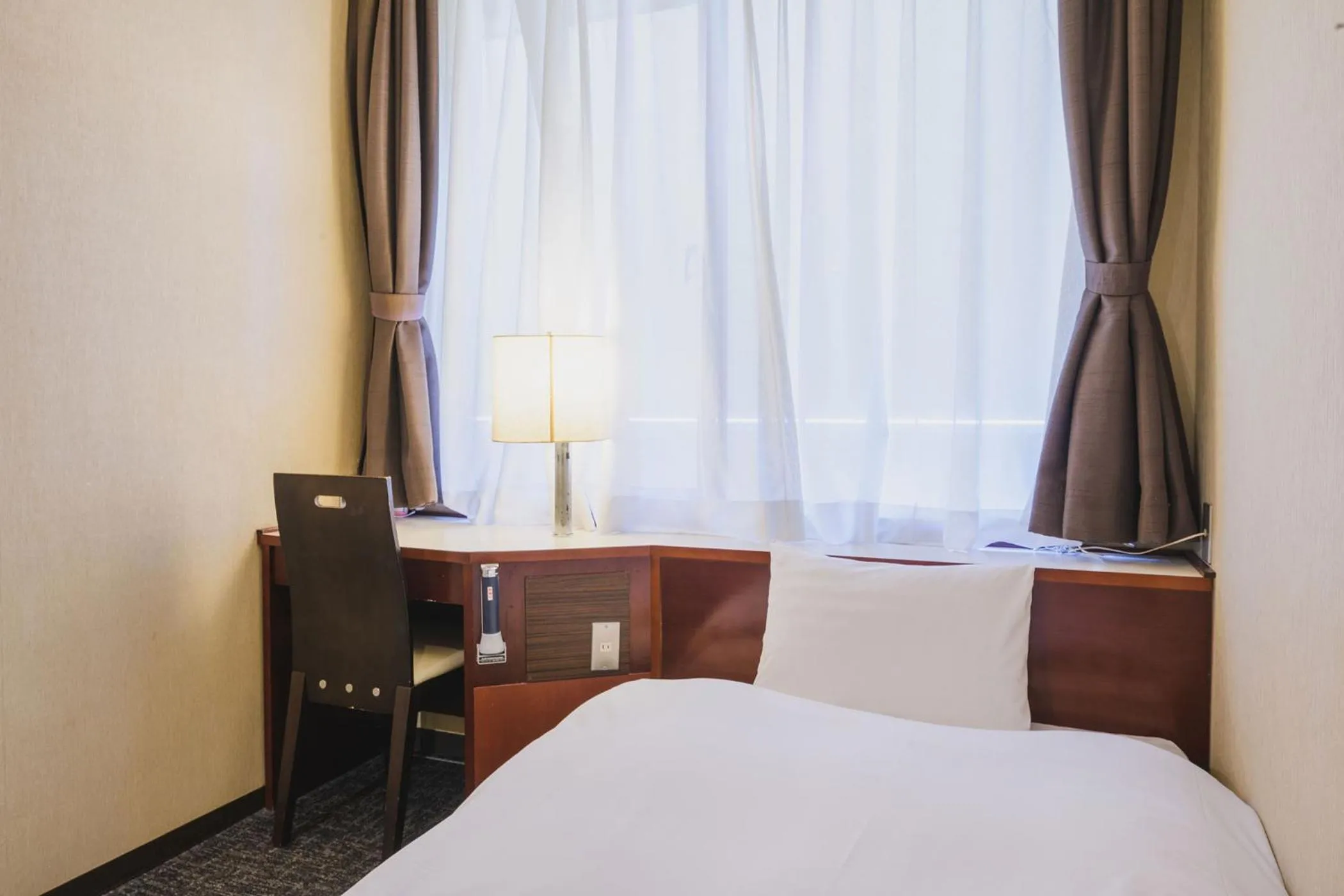 Photo of the whole room, Bed in Ooedo Onsen Monogatari Awara