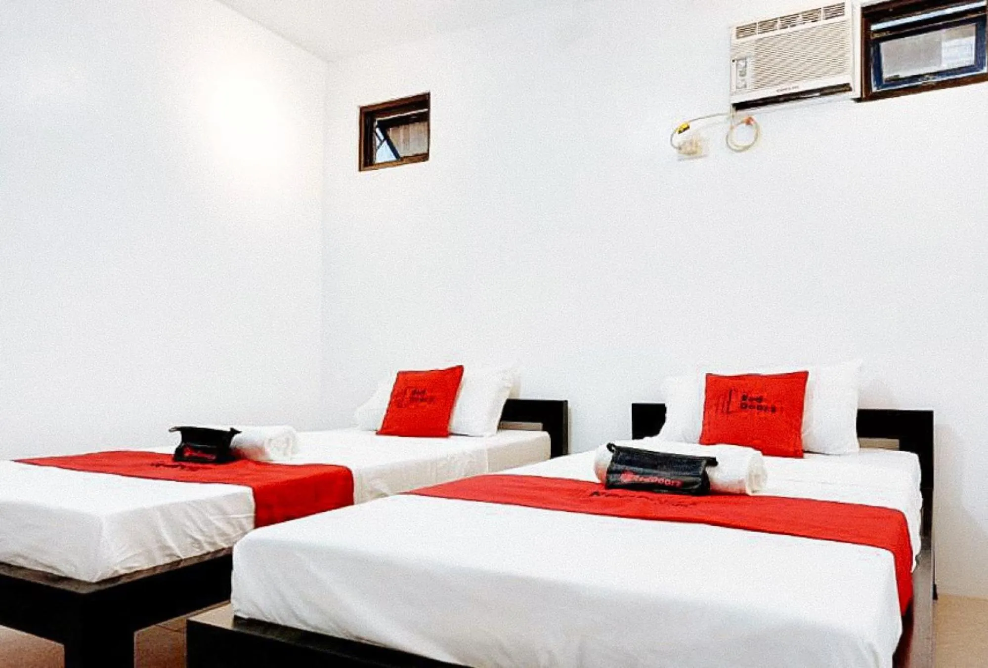 TV and multimedia, Bed in RedDoorz at San Antonio Binan Laguna