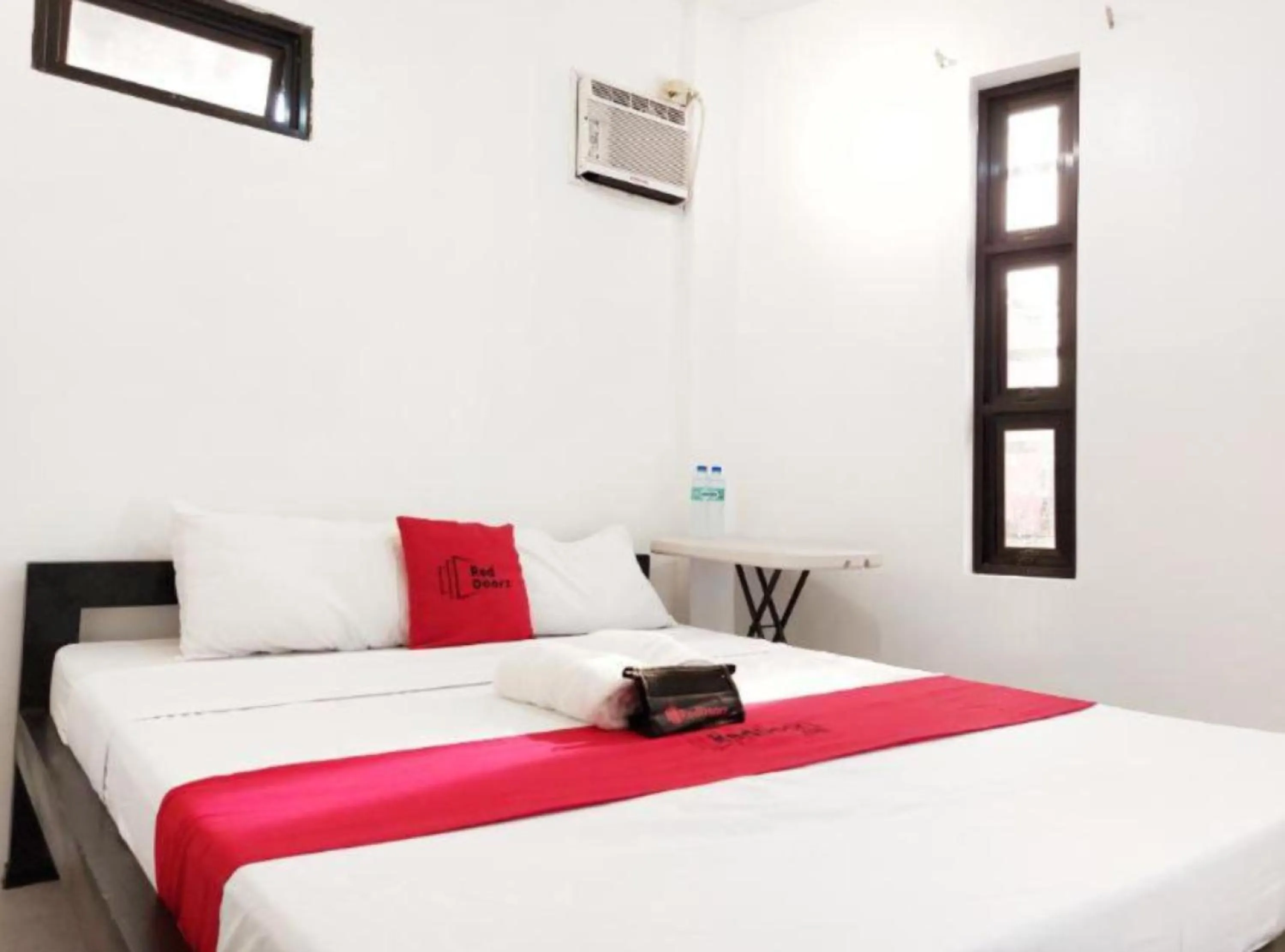 Bed in RedDoorz at San Antonio Binan Laguna