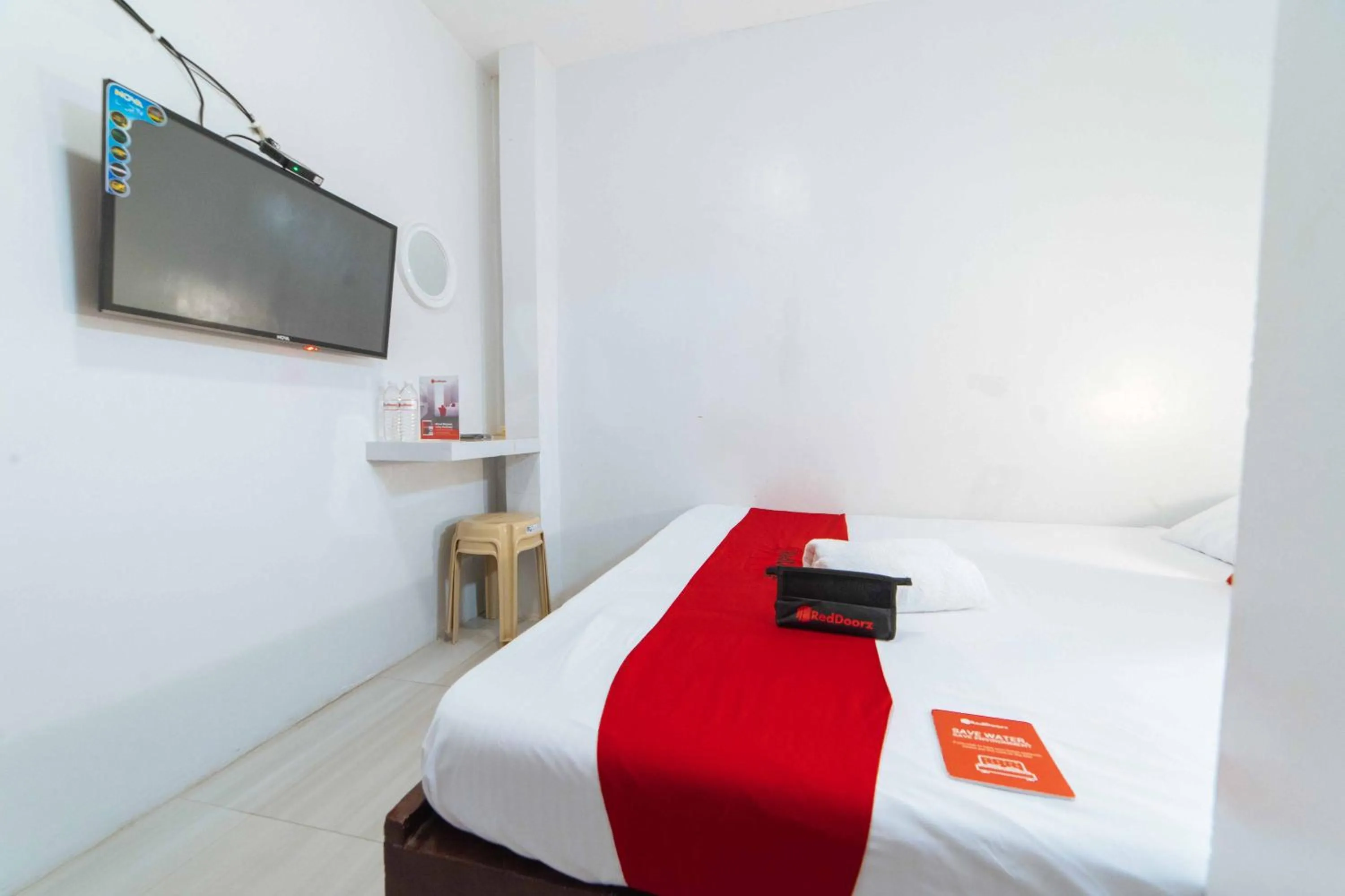 Bedroom, Bed in RedDoorz at San Antonio Binan Laguna