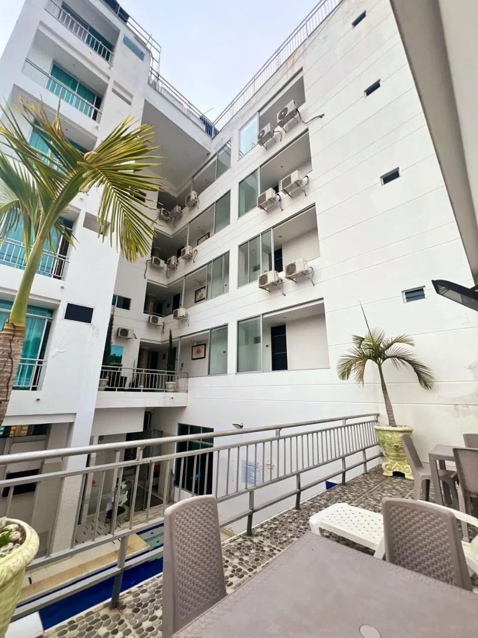 Property building in Hotel Suite Royal