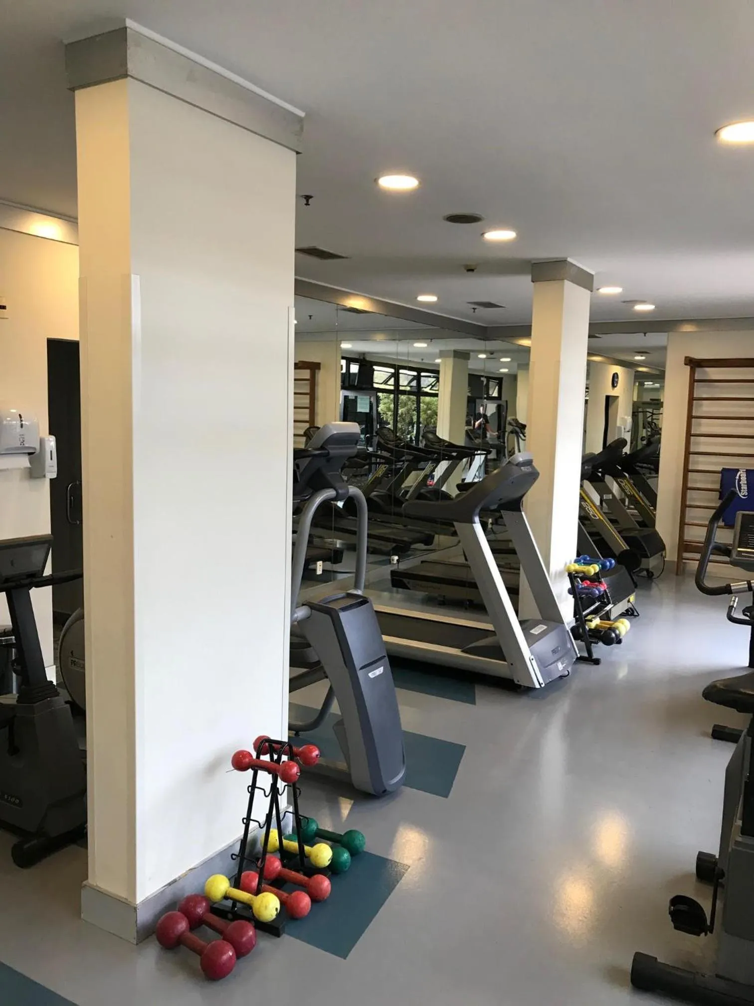 Charmoso Flat em frente ao Aeroporto de Congonhas