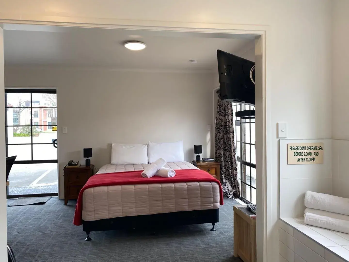 Superior Studio with Spa Bath in Southern Comfort Motel Superior Studio with Spa Bath in Southern Comfort Motel