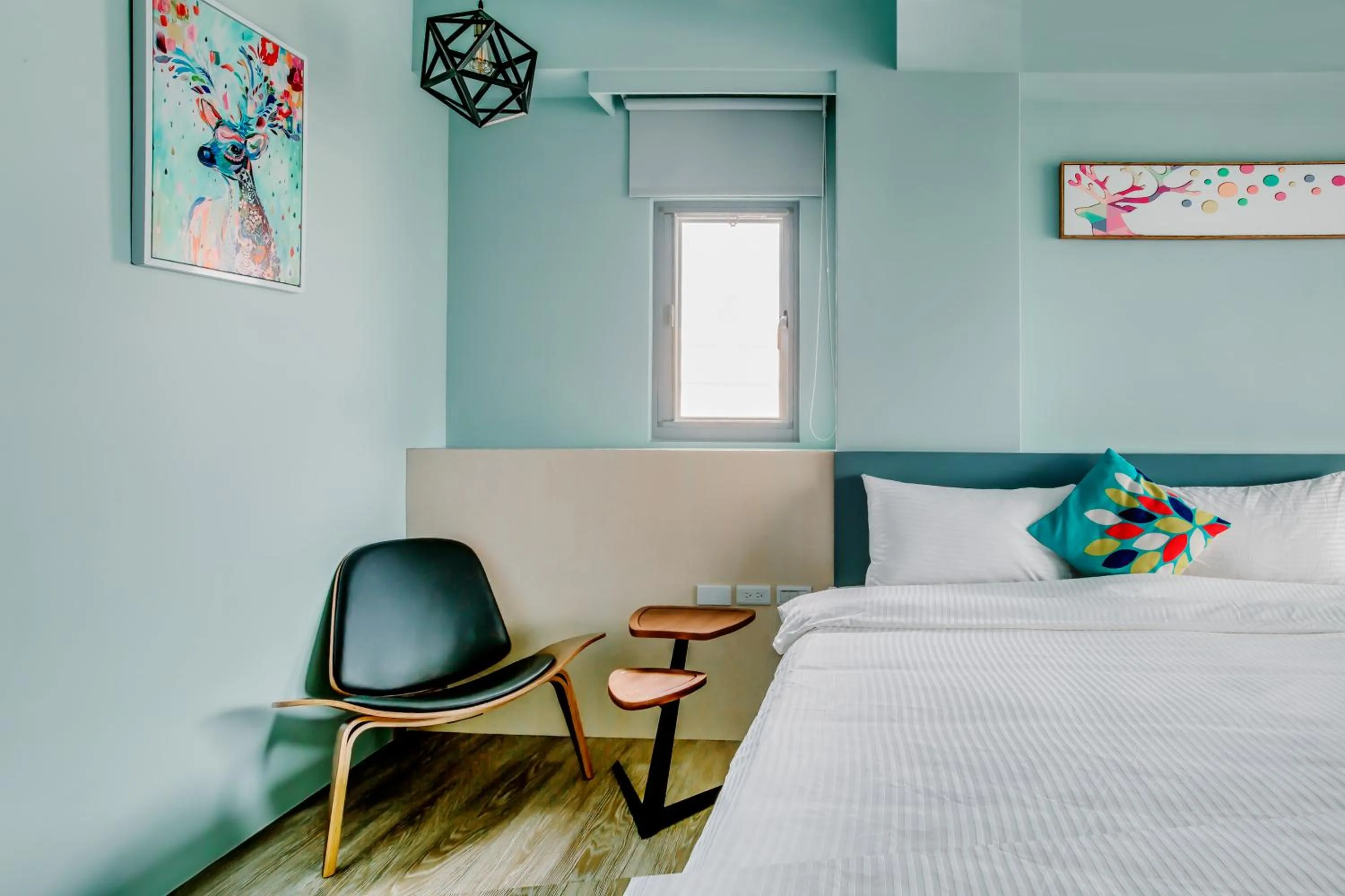 Decorative detail, Bed in Party of the Ocean B&B