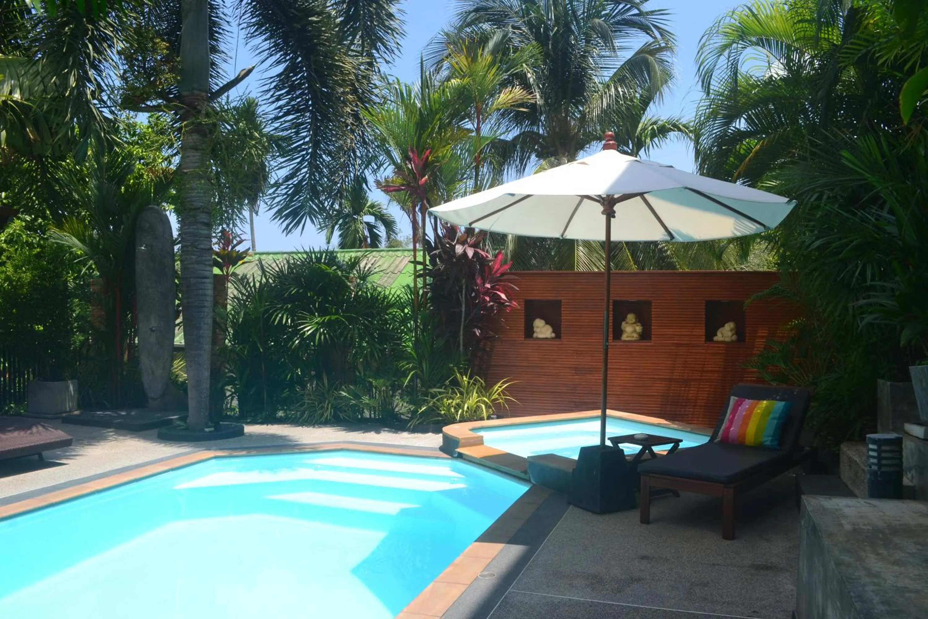 Seating area in Baan Andaman Sea Surf