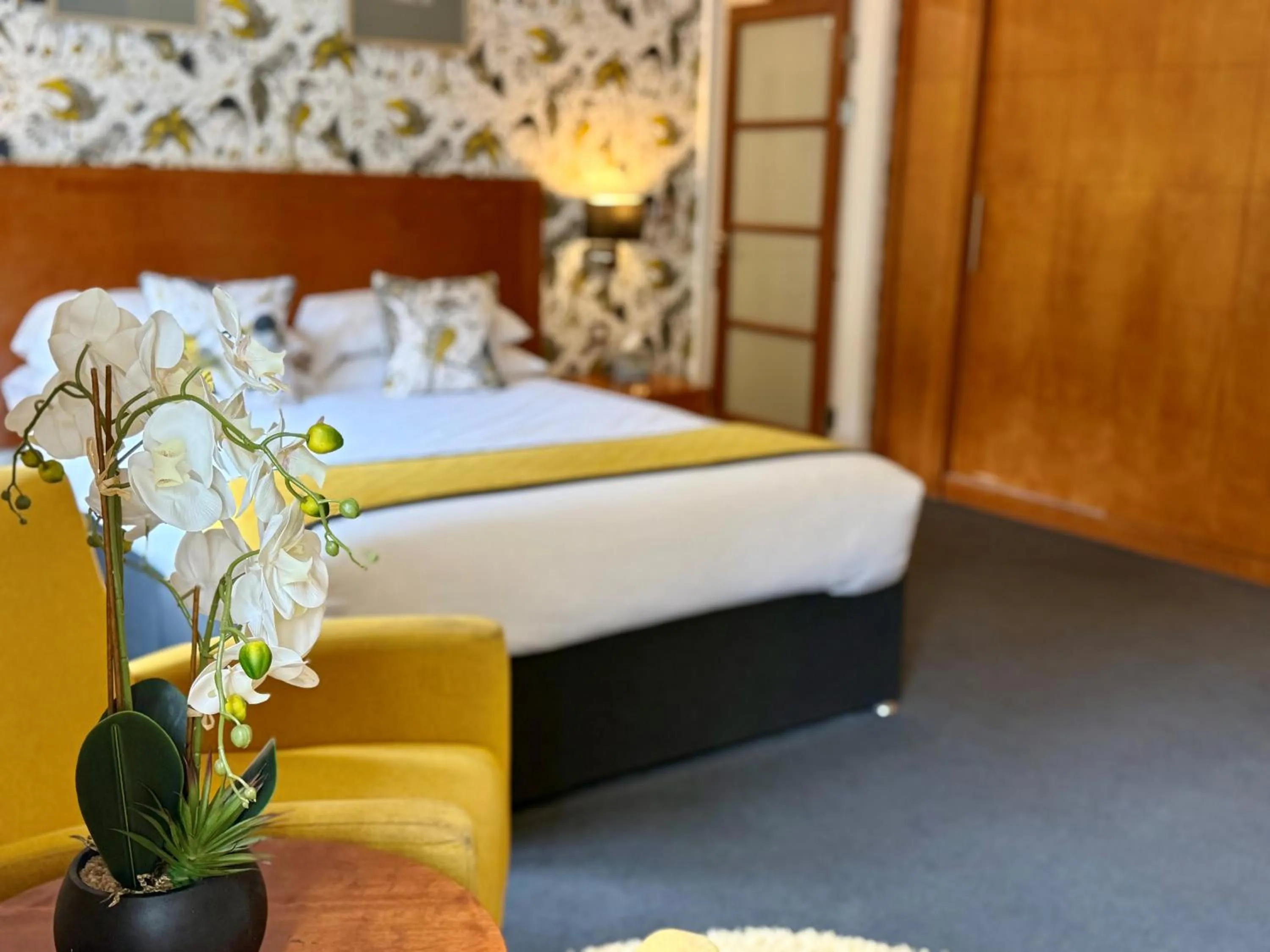 Bedroom, Bed in Wild Pheasant Hotel & Spa