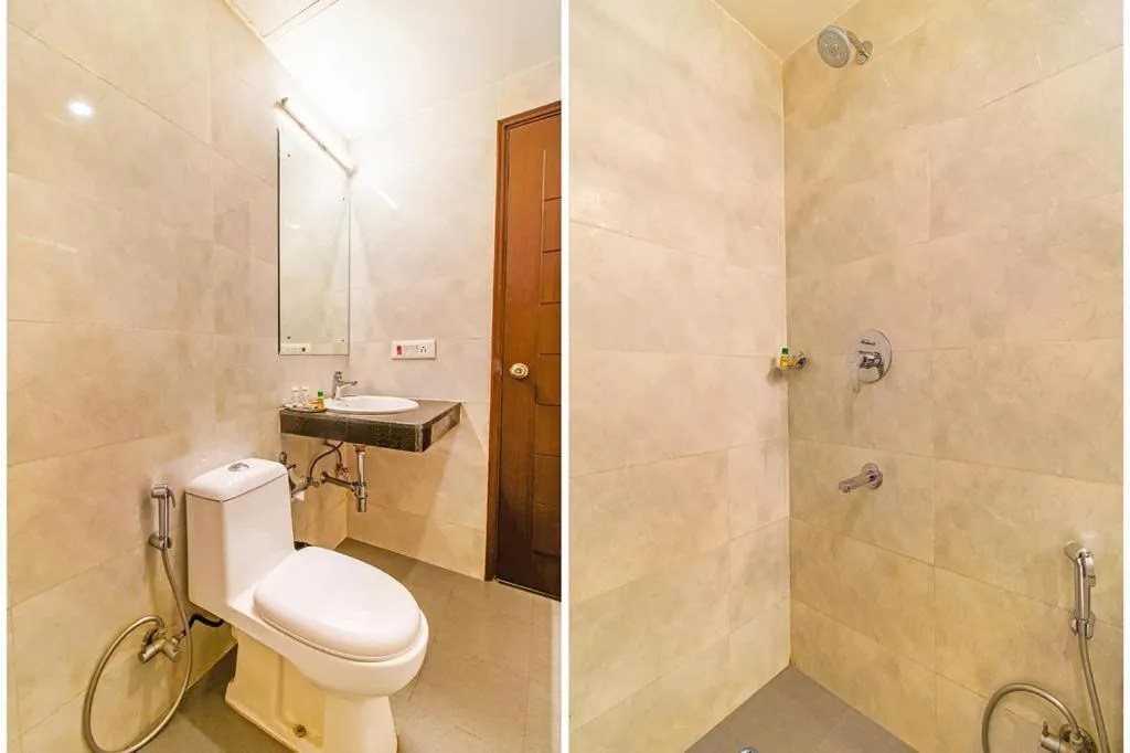 Bathroom in Hotel WTI Airport Delhi