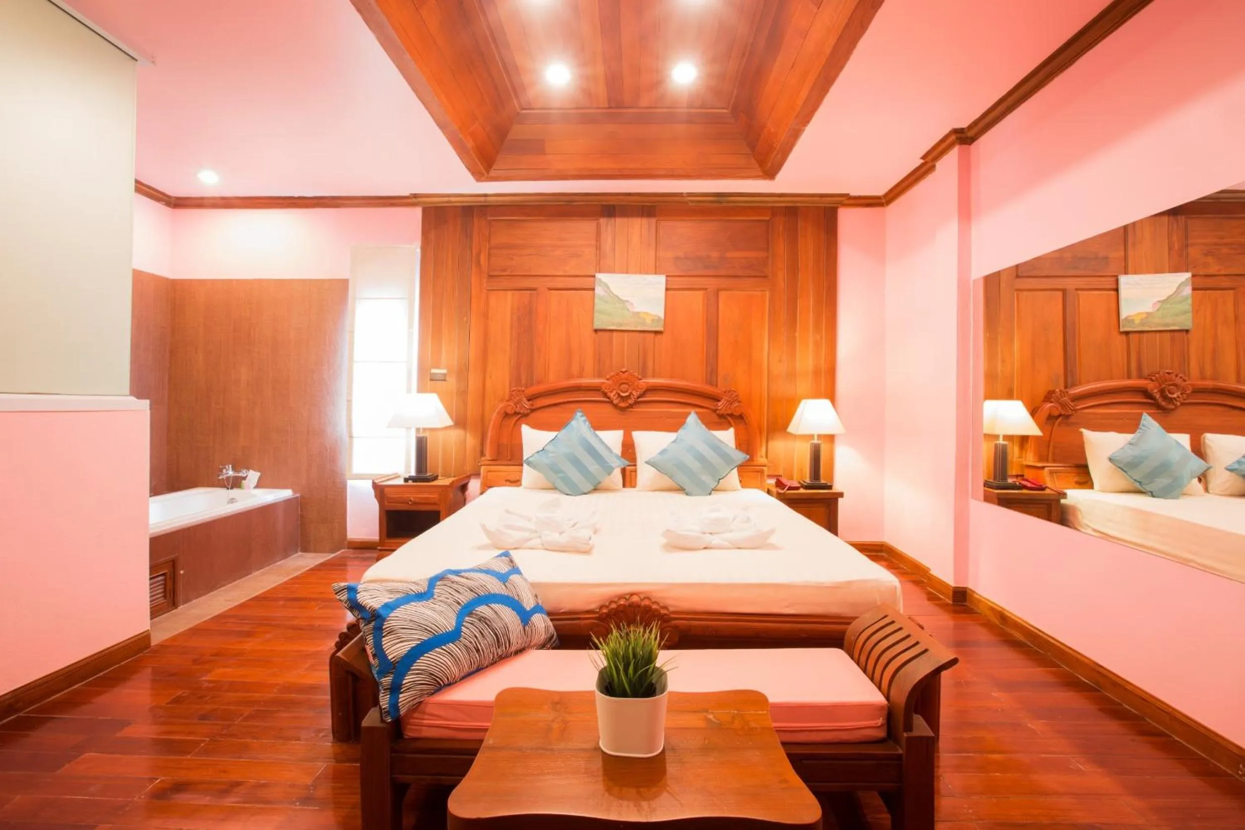 Photo of the whole room, Bed in S48 Hotel