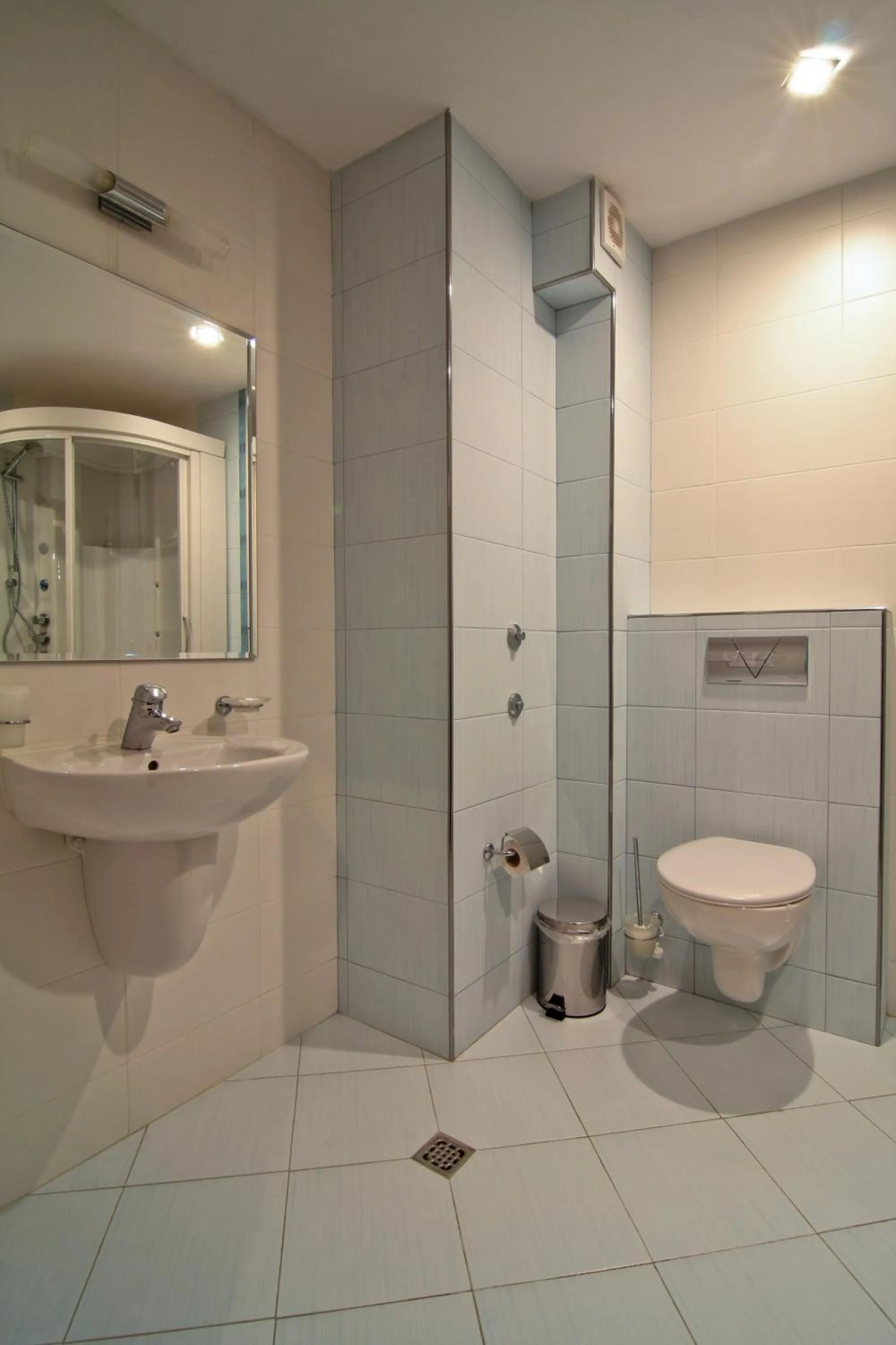 Bathroom in Holiday Village Kochorite